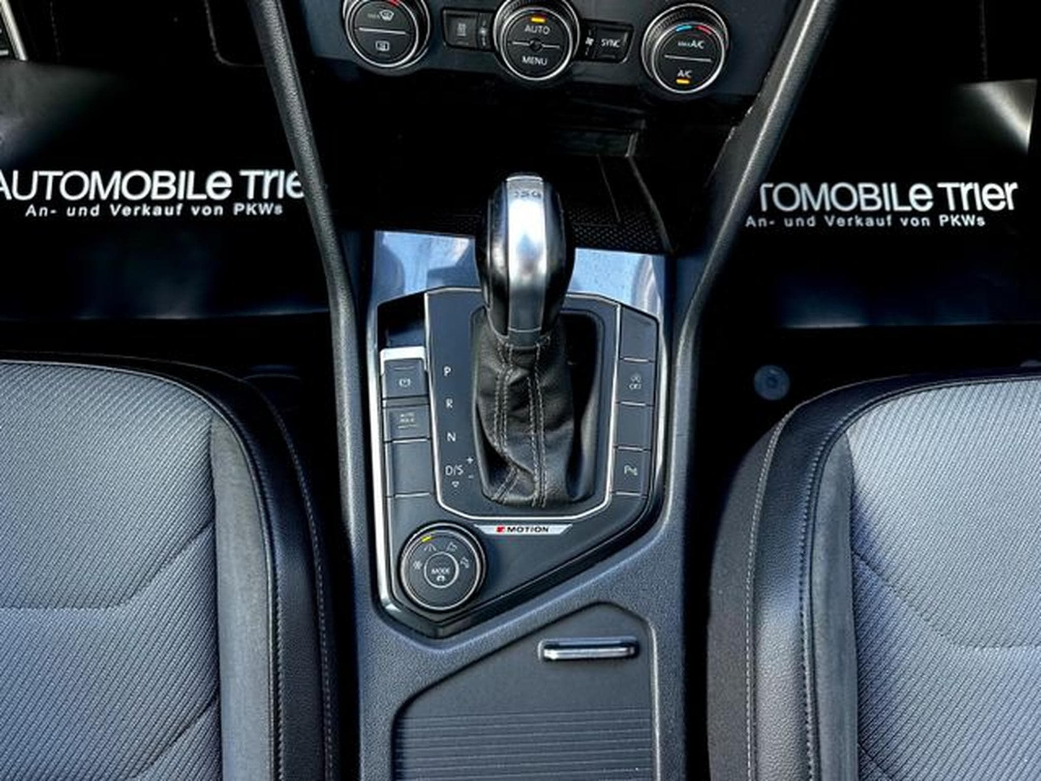 VW Tiguan Tiguan R line 2.0 TSI DSG 4Motion /LED/ACC/AHK/ (2018) - Photo 26