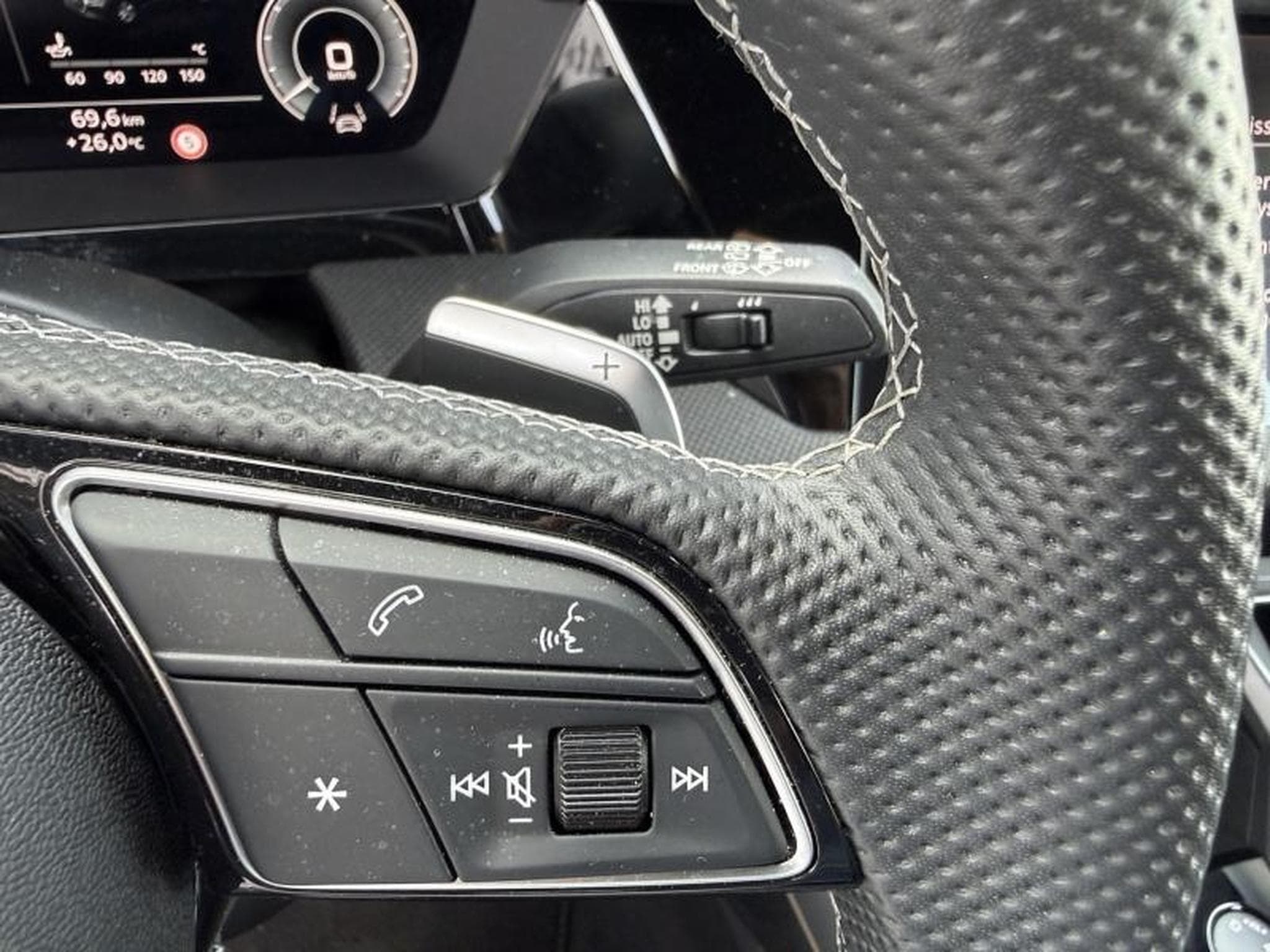 Audi A3 -32% 40 TFSI e 204ch S line S tronic 6 (2025) - Photo 19