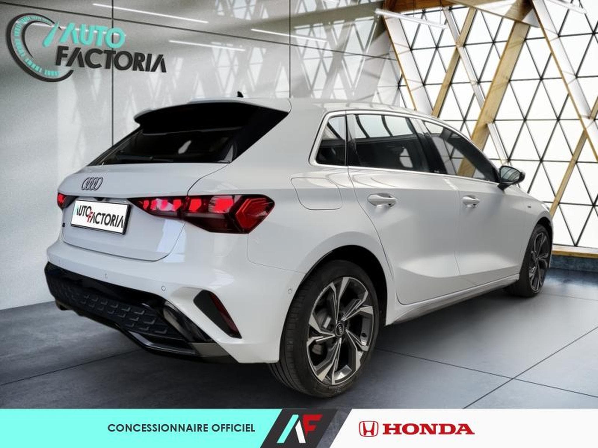 Audi A3 -37% 40 TFSI e 204ch PHEV S line S tronic 6 (2025) - Photo 5