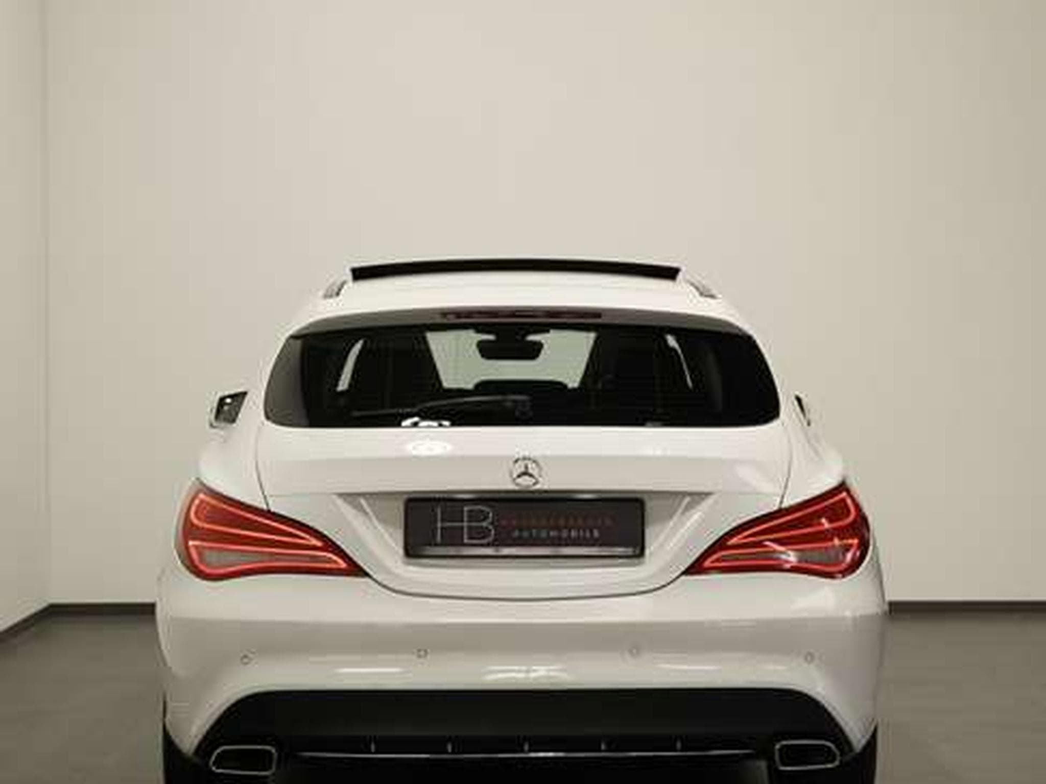 Mercedes CLA 180 Urban *18 *Pano *Navi (2016) - Photo 10