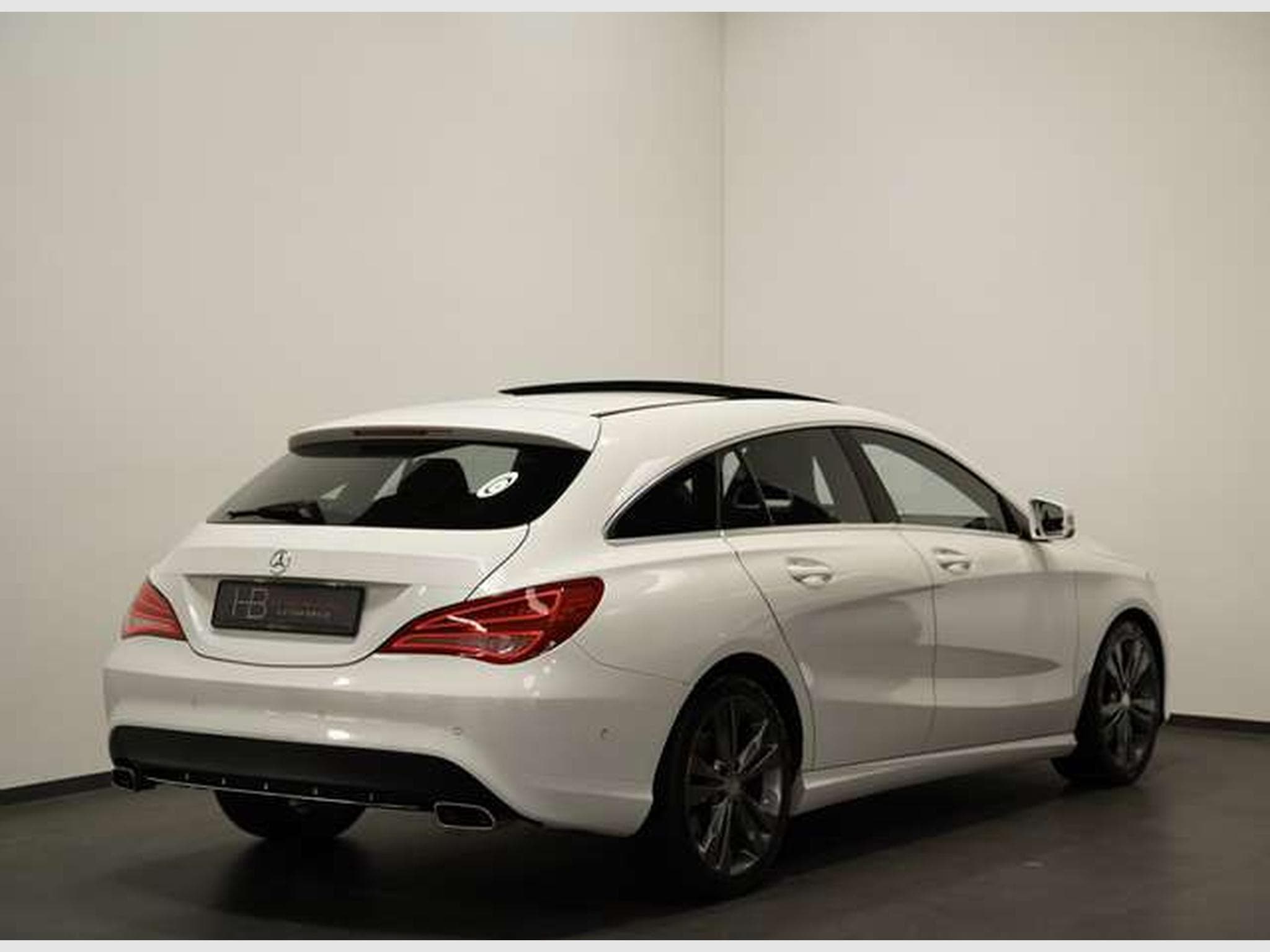 Mercedes CLA 180 Urban *18 *Pano *Navi (2016) - Photo 11