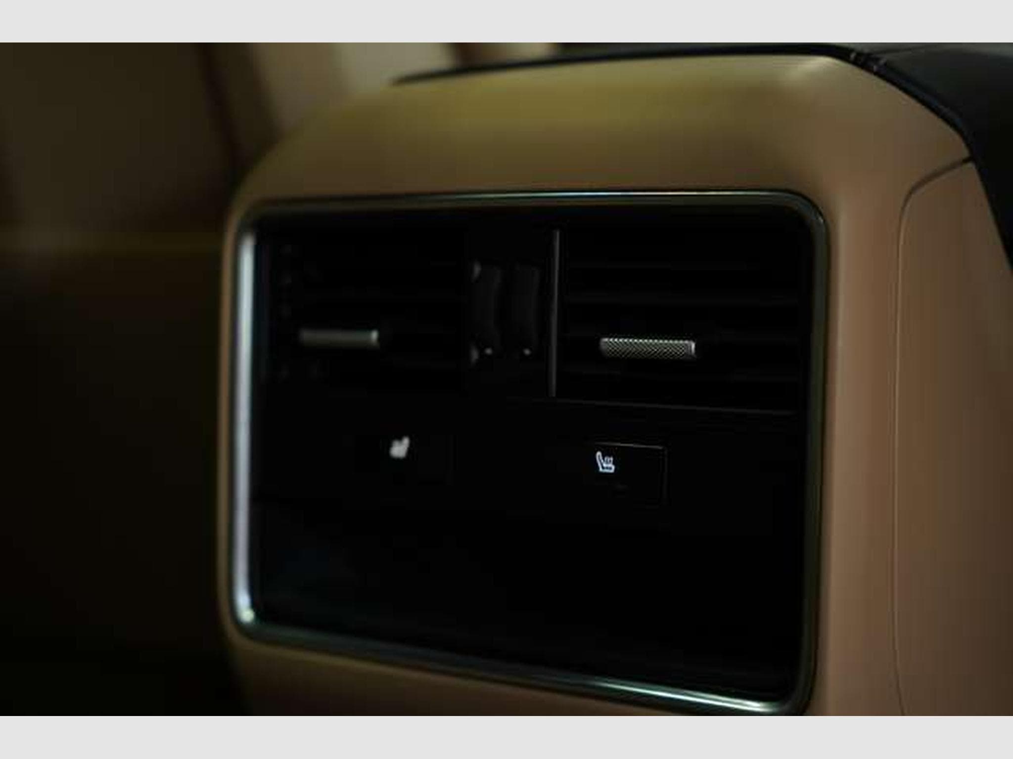 Porsche Cayenne Turbo *23*Chrono*Pano*HUD*Matrix*Memory (2019) - Photo 20