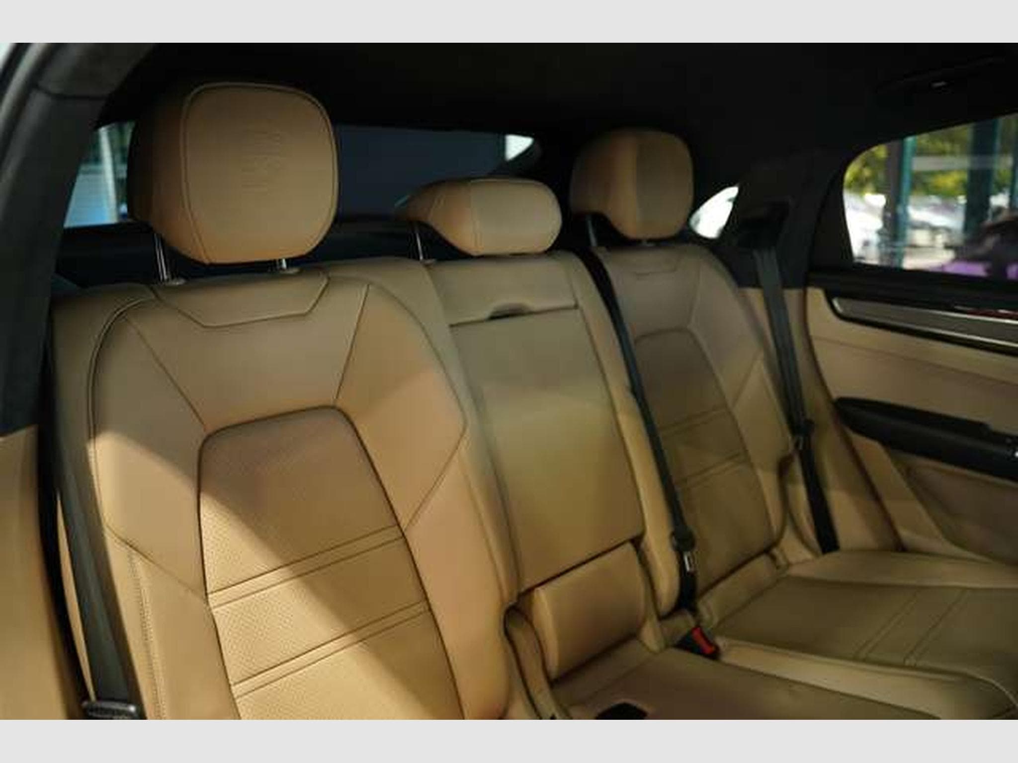 Porsche Cayenne Turbo *23*Chrono*Pano*HUD*Matrix*Memory (2019) - Photo 21