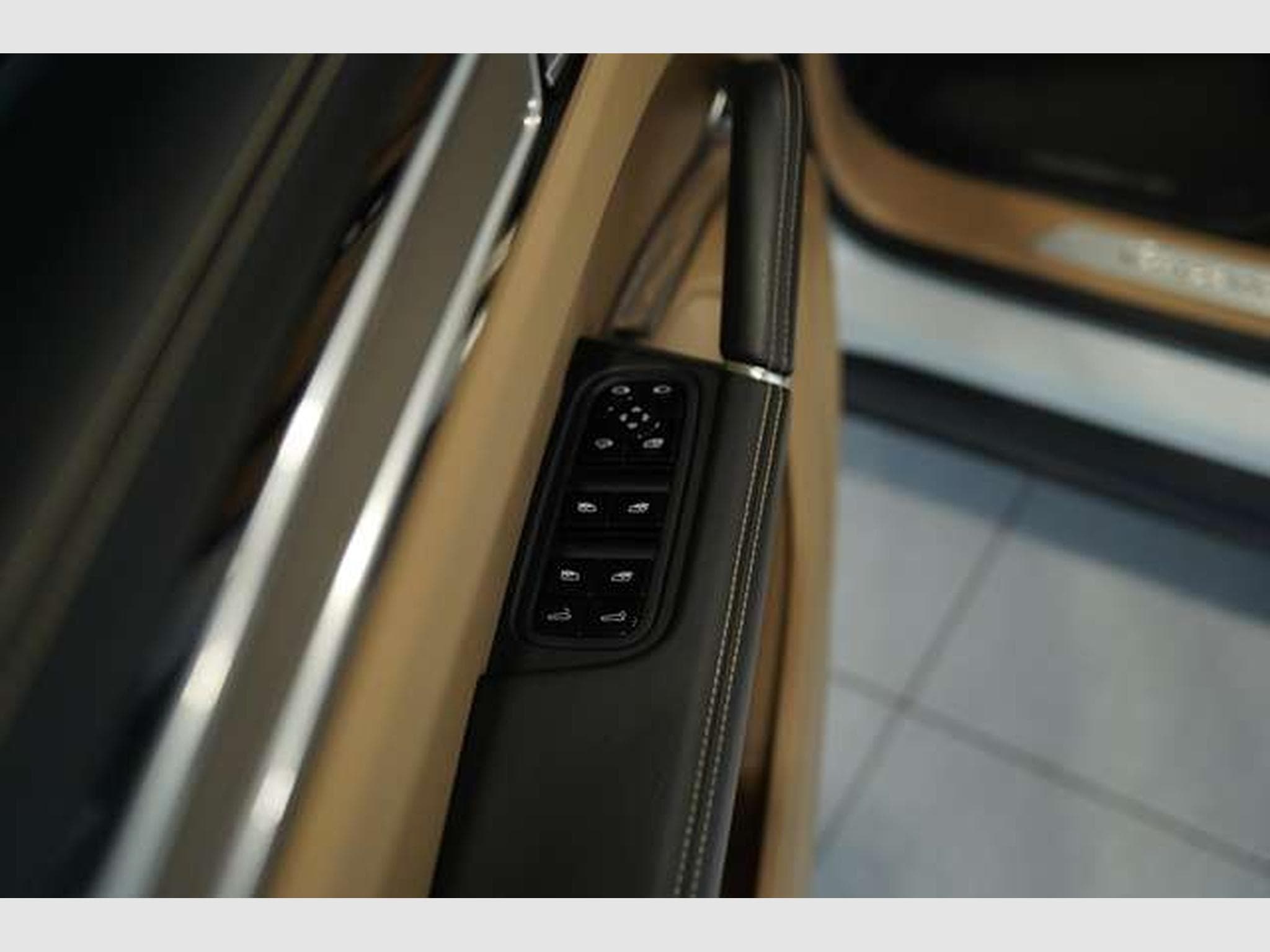 Porsche Cayenne Turbo *23*Chrono*Pano*HUD*Matrix*Memory (2019) - Photo 24