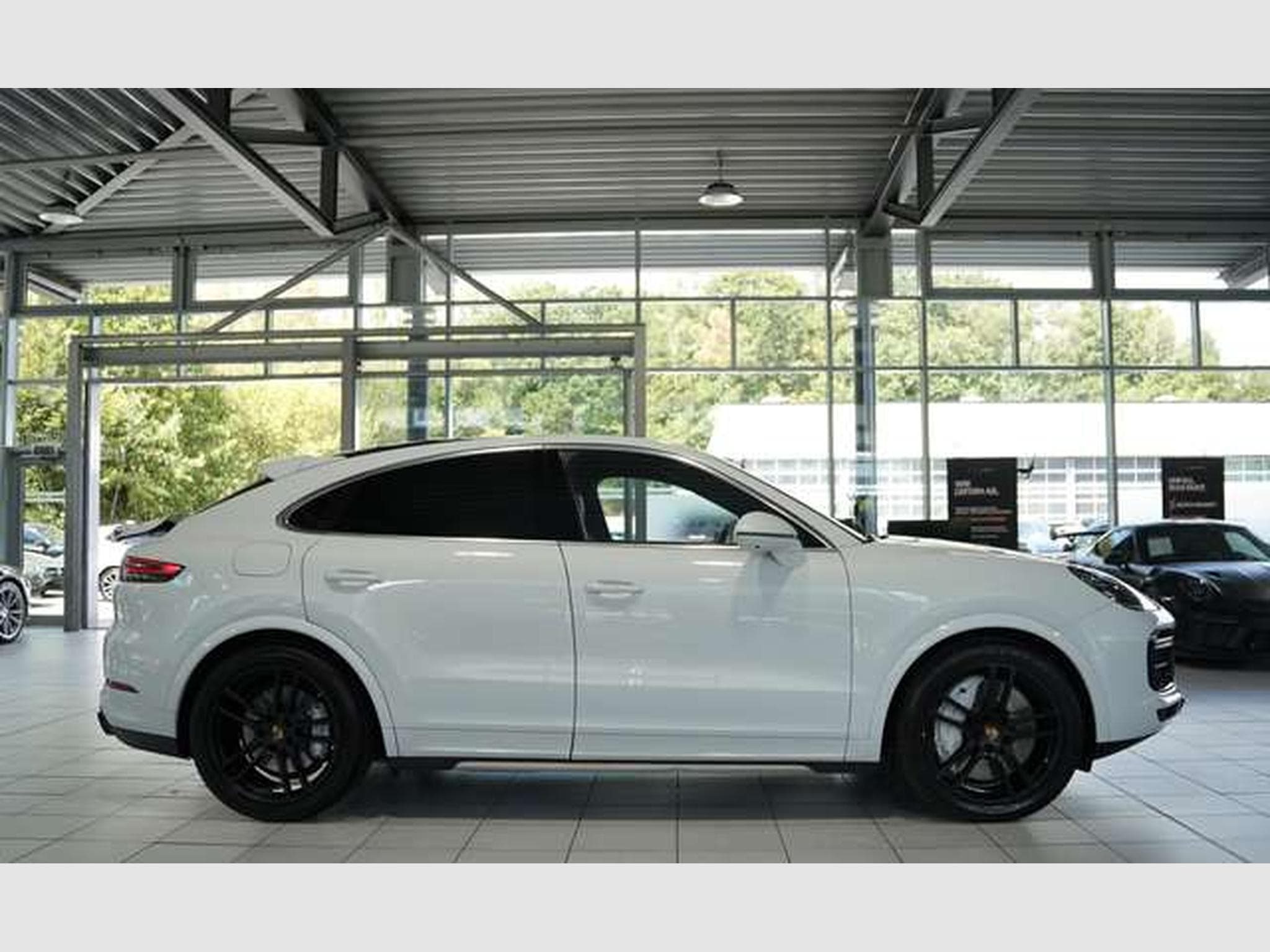 Porsche Cayenne Turbo *23*Chrono*Pano*HUD*Matrix*Memory (2019) - Photo 4