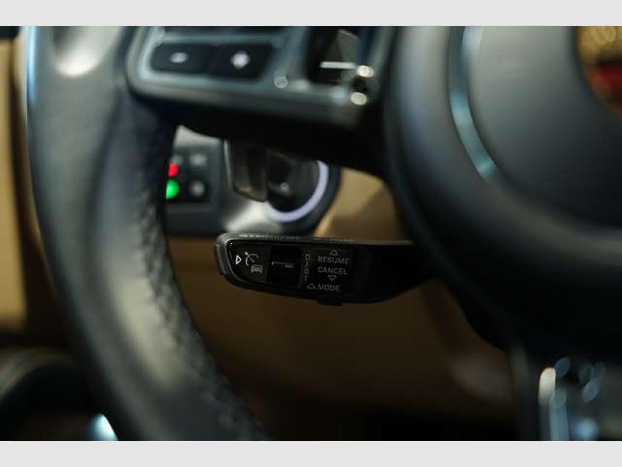 Porsche Cayenne Turbo *23*Chrono*Pano*HUD*Matrix*Memory (2019) - Photo 44