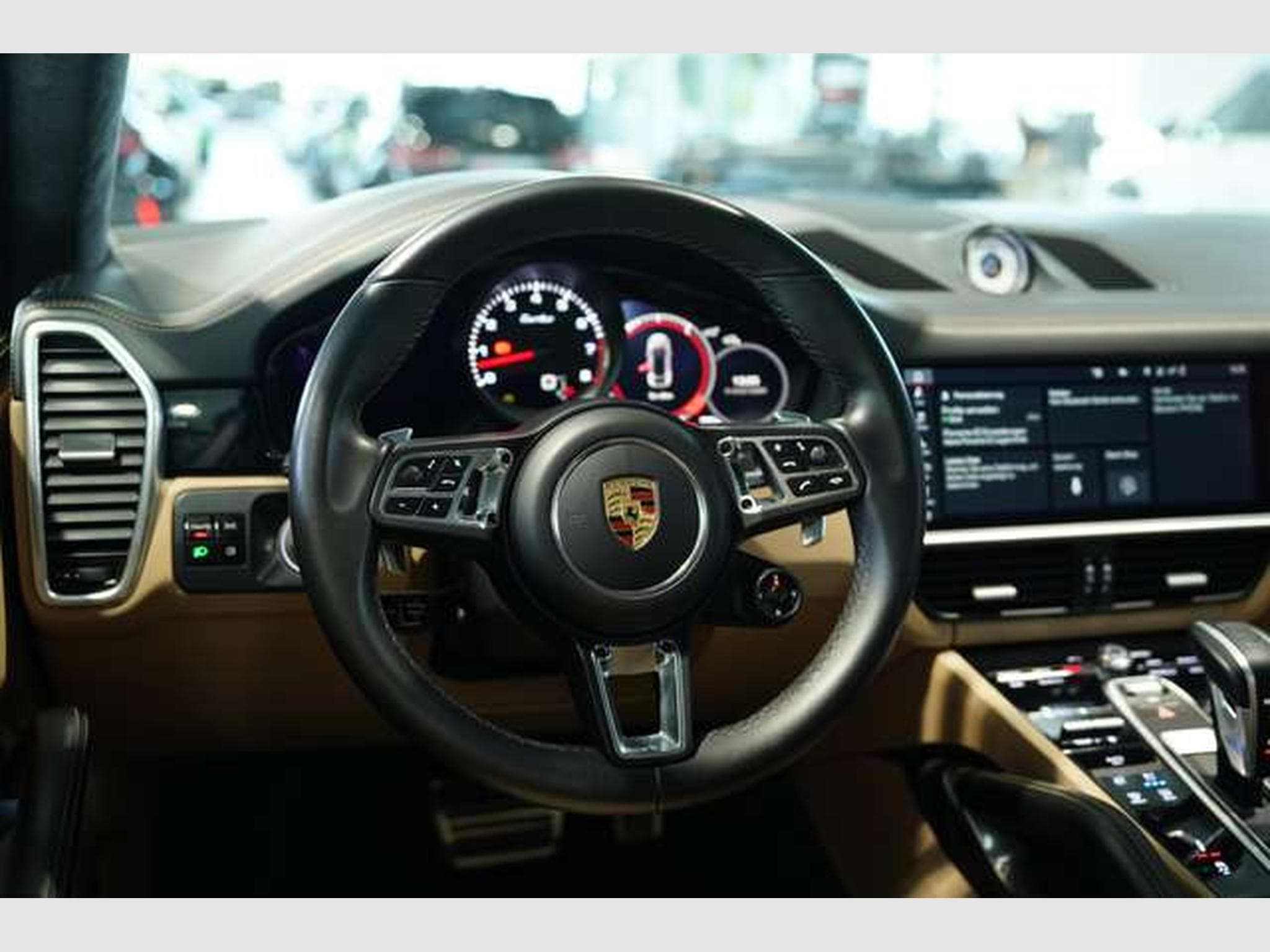 Porsche Cayenne Turbo *23*Chrono*Pano*HUD*Matrix*Memory (2019) - Photo 45