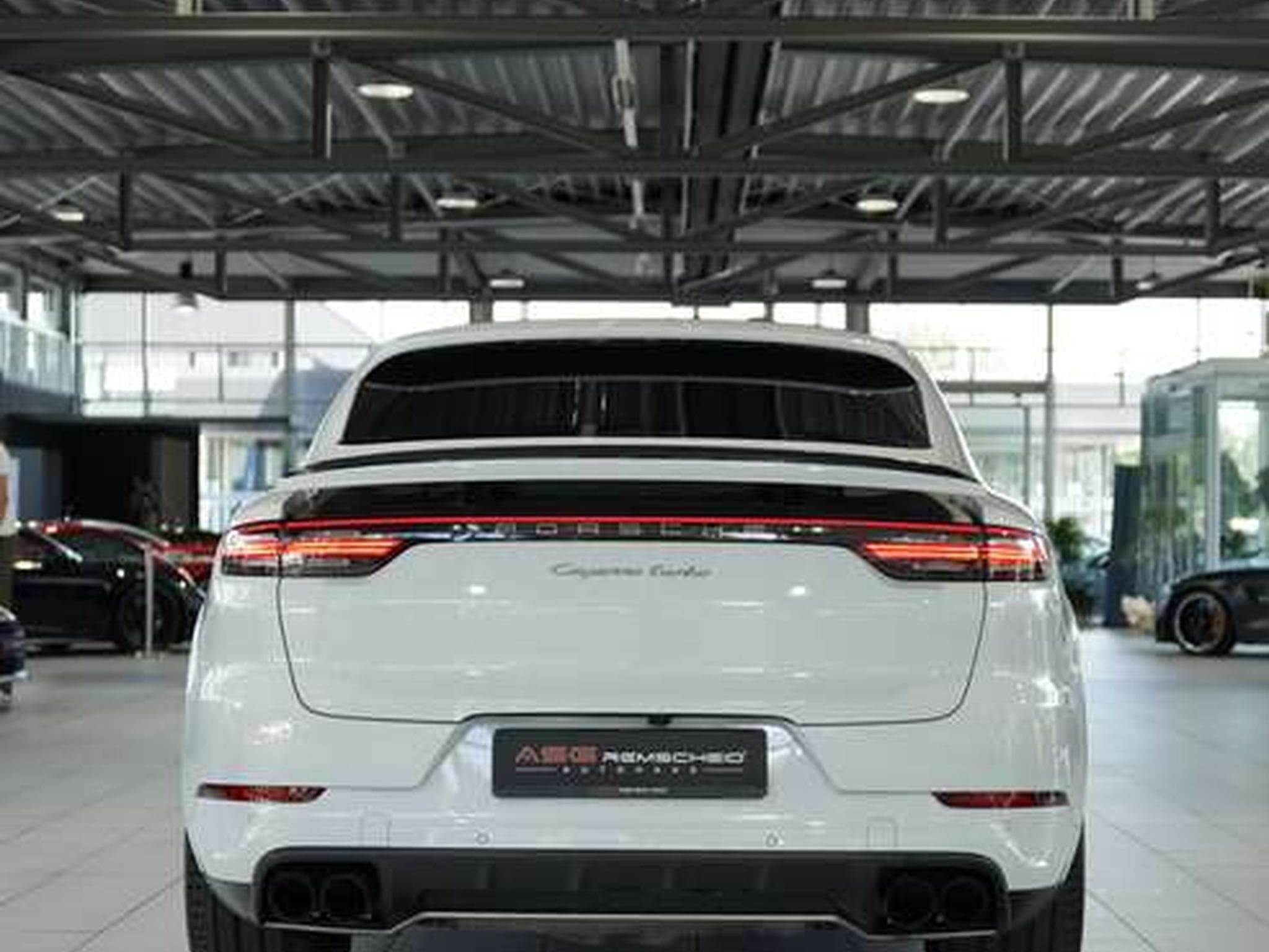 Porsche Cayenne Turbo *23*Chrono*Pano*HUD*Matrix*Memory (2019) - Photo 6