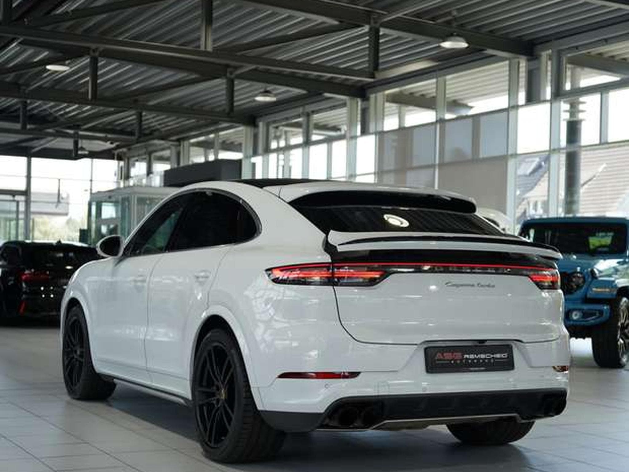 Porsche Cayenne Turbo *23*Chrono*Pano*HUD*Matrix*Memory (2019) - Photo 7