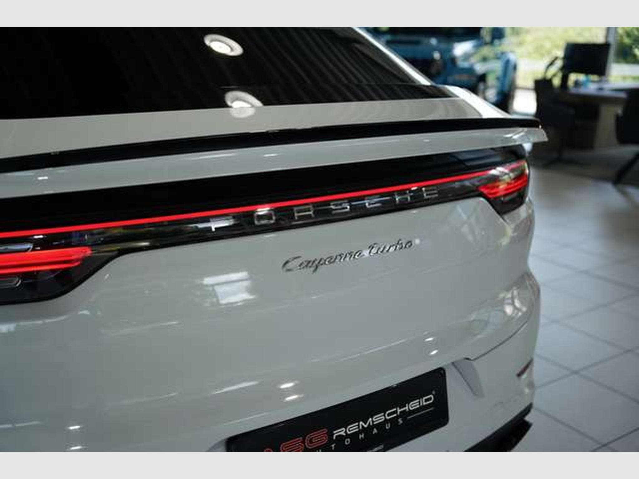 Porsche Cayenne Turbo *23*Chrono*Pano*HUD*Matrix*Memory (2019) - Photo 9