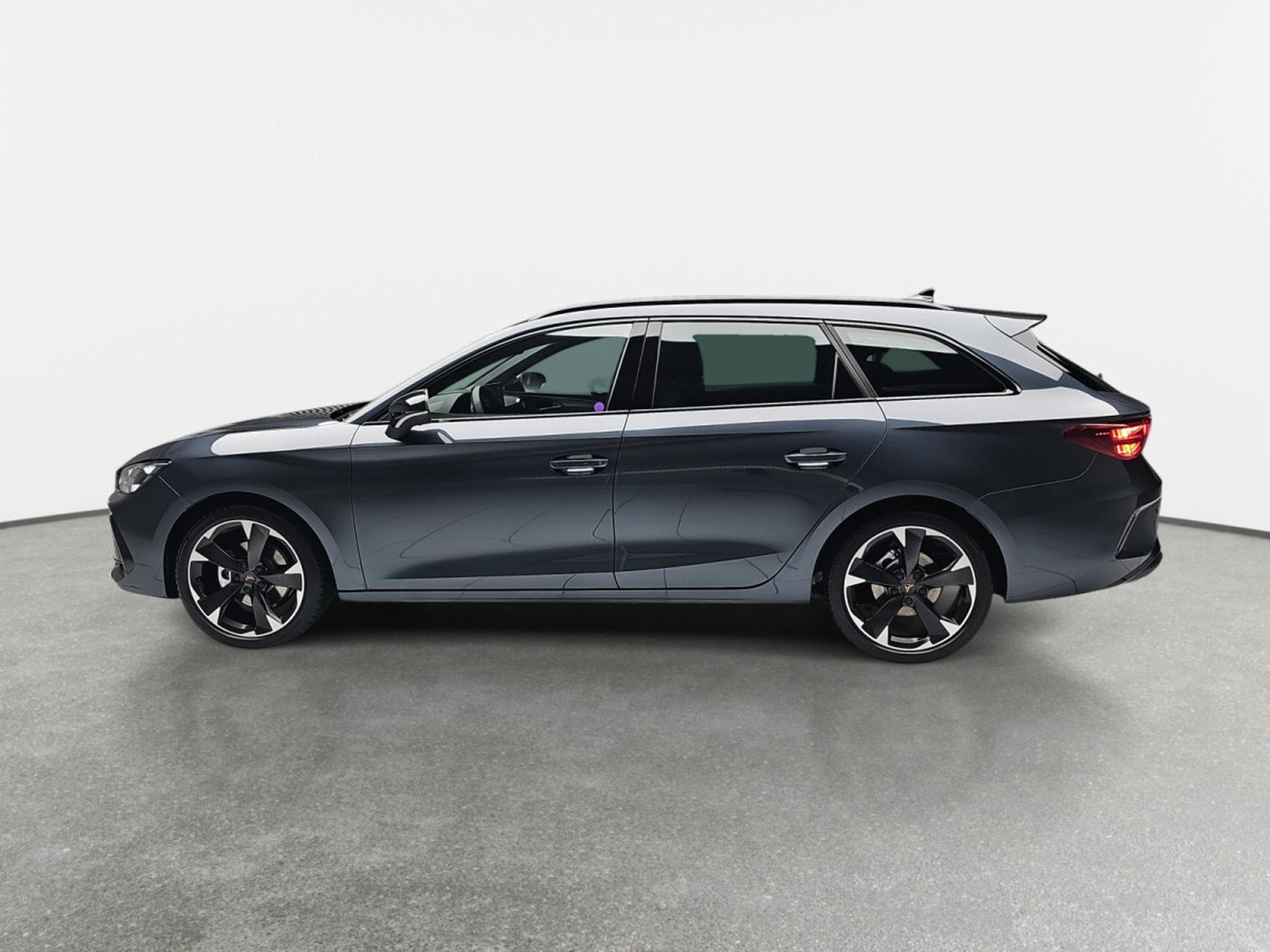 Cupra Leon 1.5 eTSi DSG 150 Kombi (2026) - Photo 3
