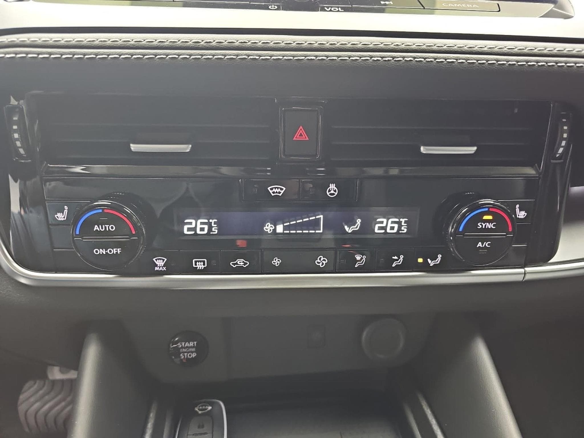 Nissan Qashqai 1.3 DIG-T 158 X-tronic N-Connecta (2026) - Foto 10