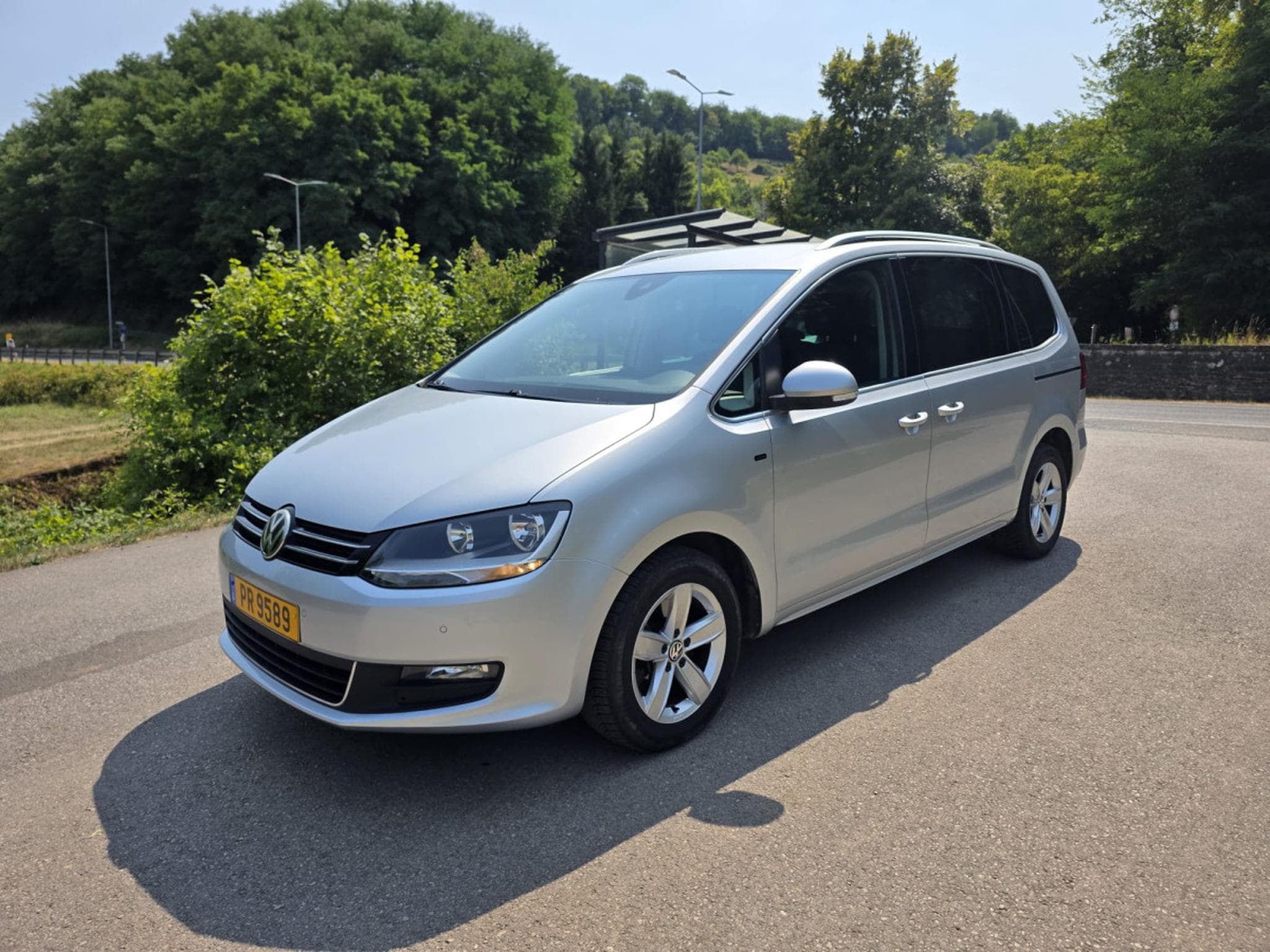 VW Sharan 2.0 TDI Aut. (2018) - Photo 2