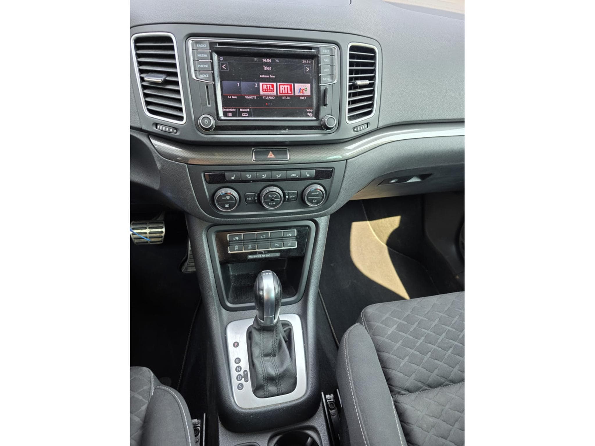 VW Sharan 2.0 TDI Aut. (2018) - Photo 6