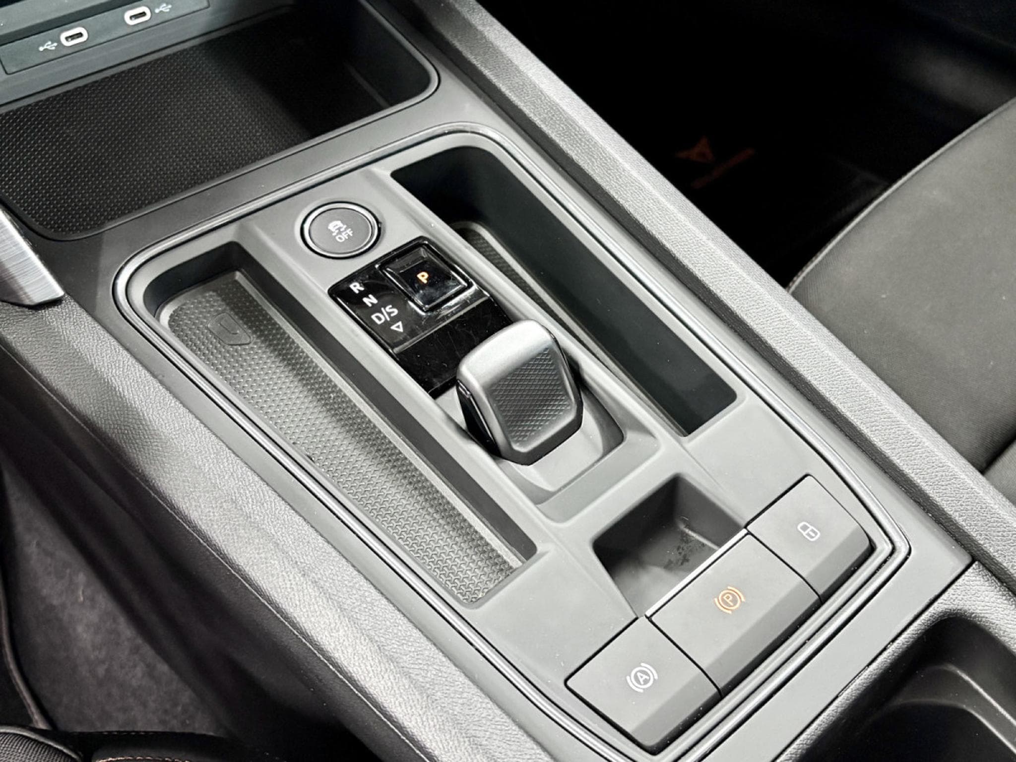 Cupra Leon 2.0 TSI 300CV * PANO * VSS * CAM* (2022) - Photo 14