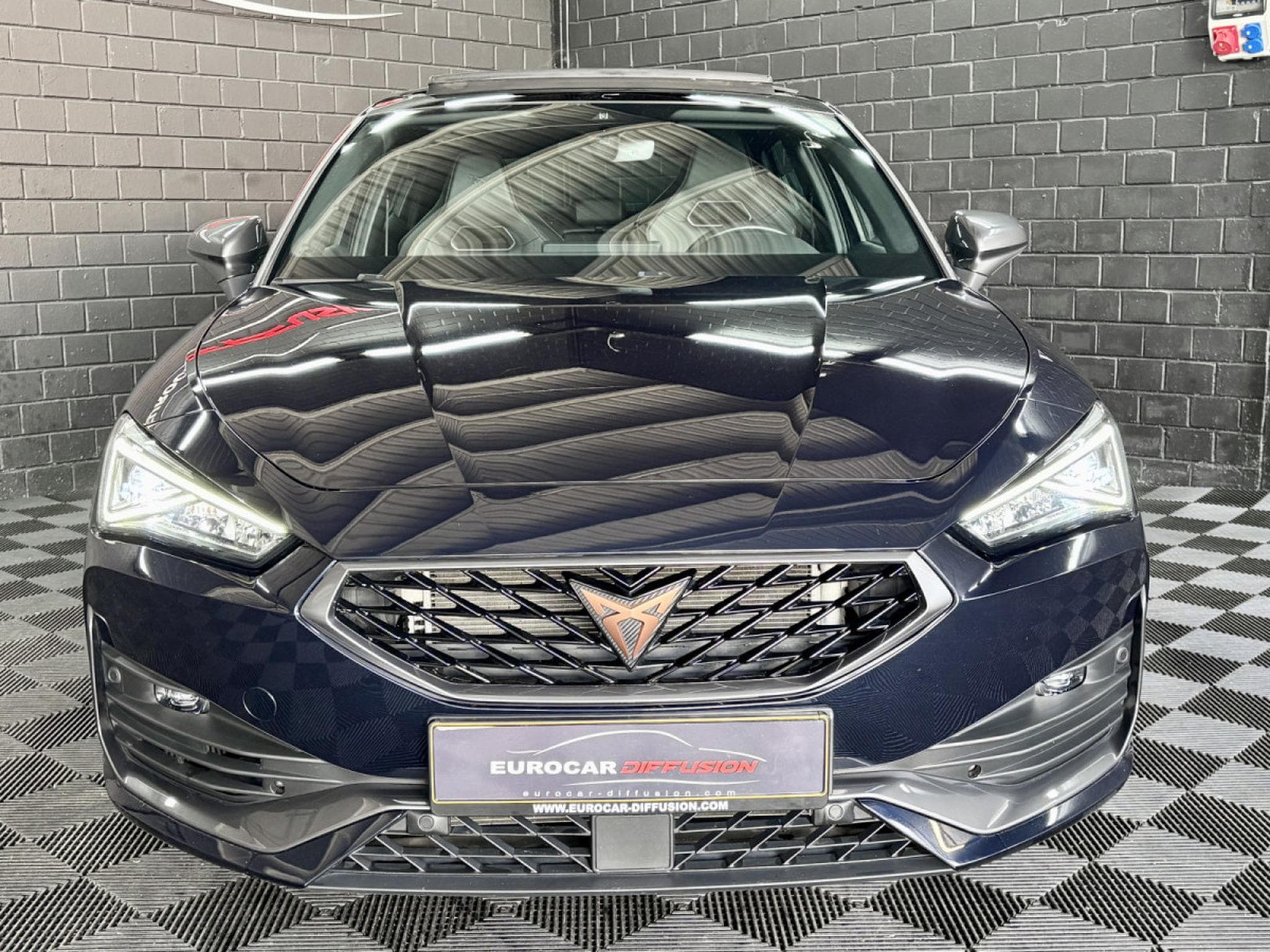 Cupra Leon 2.0 TSI 300CV * PANO * VSS * CAM* (2022) - Photo 2