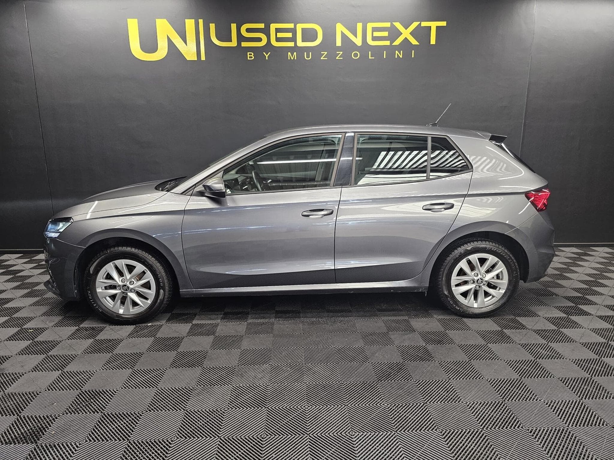 Skoda Fabia Selection 1,0 TSI 85kW 7-DSG (2024) - Foto 5