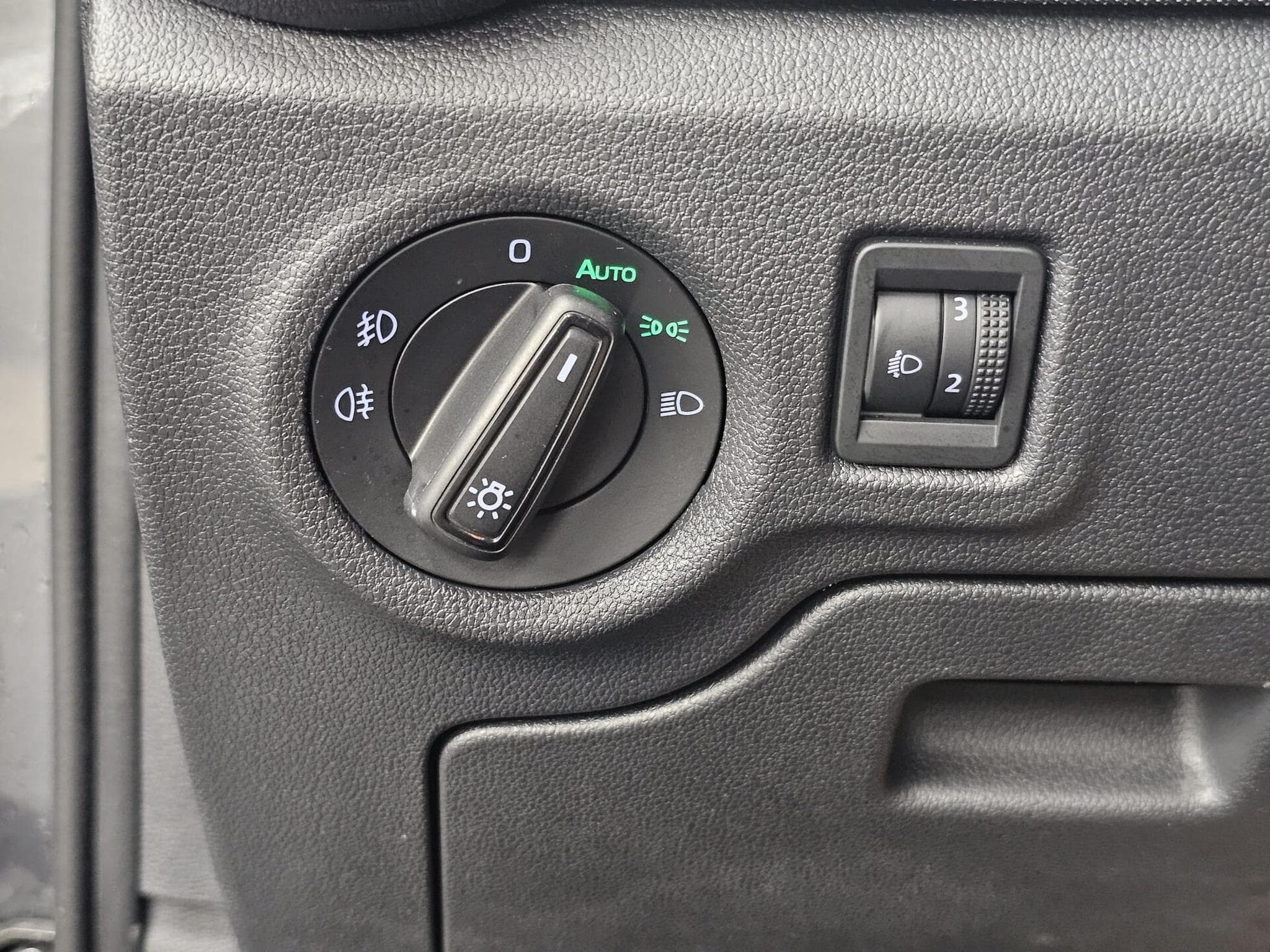 Skoda Fabia Selection 1,0 TSI 85kW 7-DSG (2024) - Foto 9