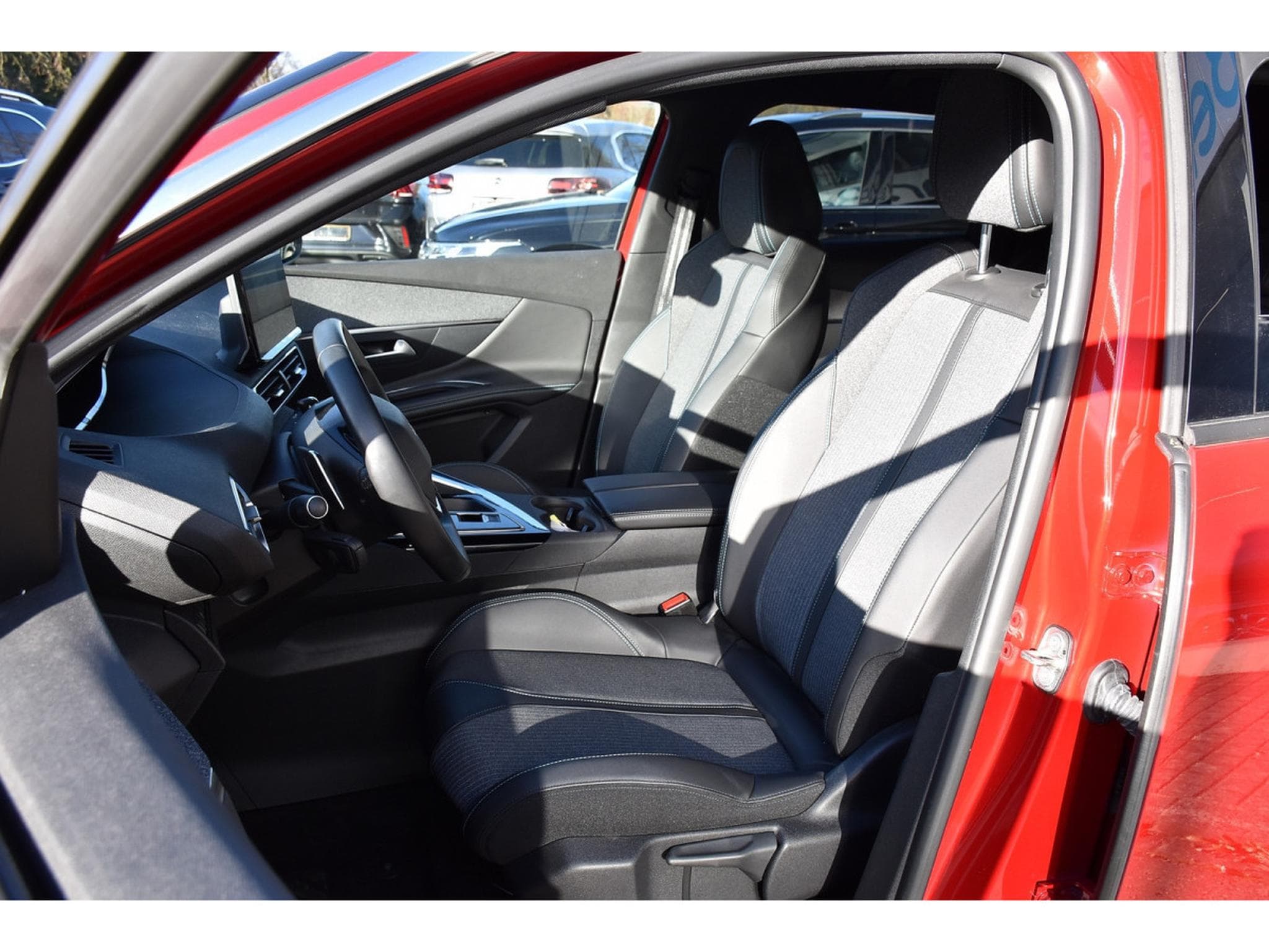 Peugeot 3008 1.6 Hybrid PHEV 224 Allure e-EAT8 LANE SIDE CAM 1° MAIN (2023) - Foto 6