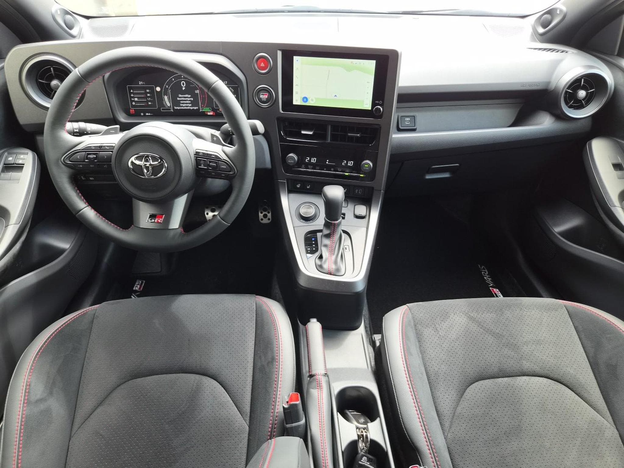 Toyota Yaris High Performance (2026) - Foto 11