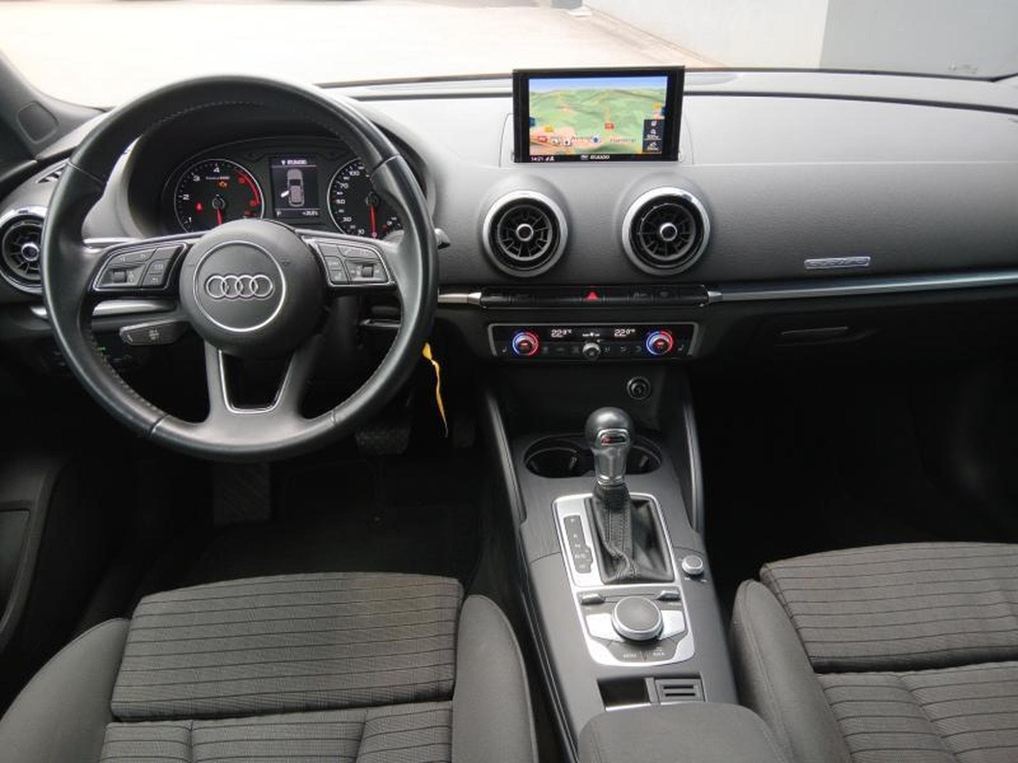 Audi A3 Sportback 40 TDI quattro s-tronic (2019) - Photo 8