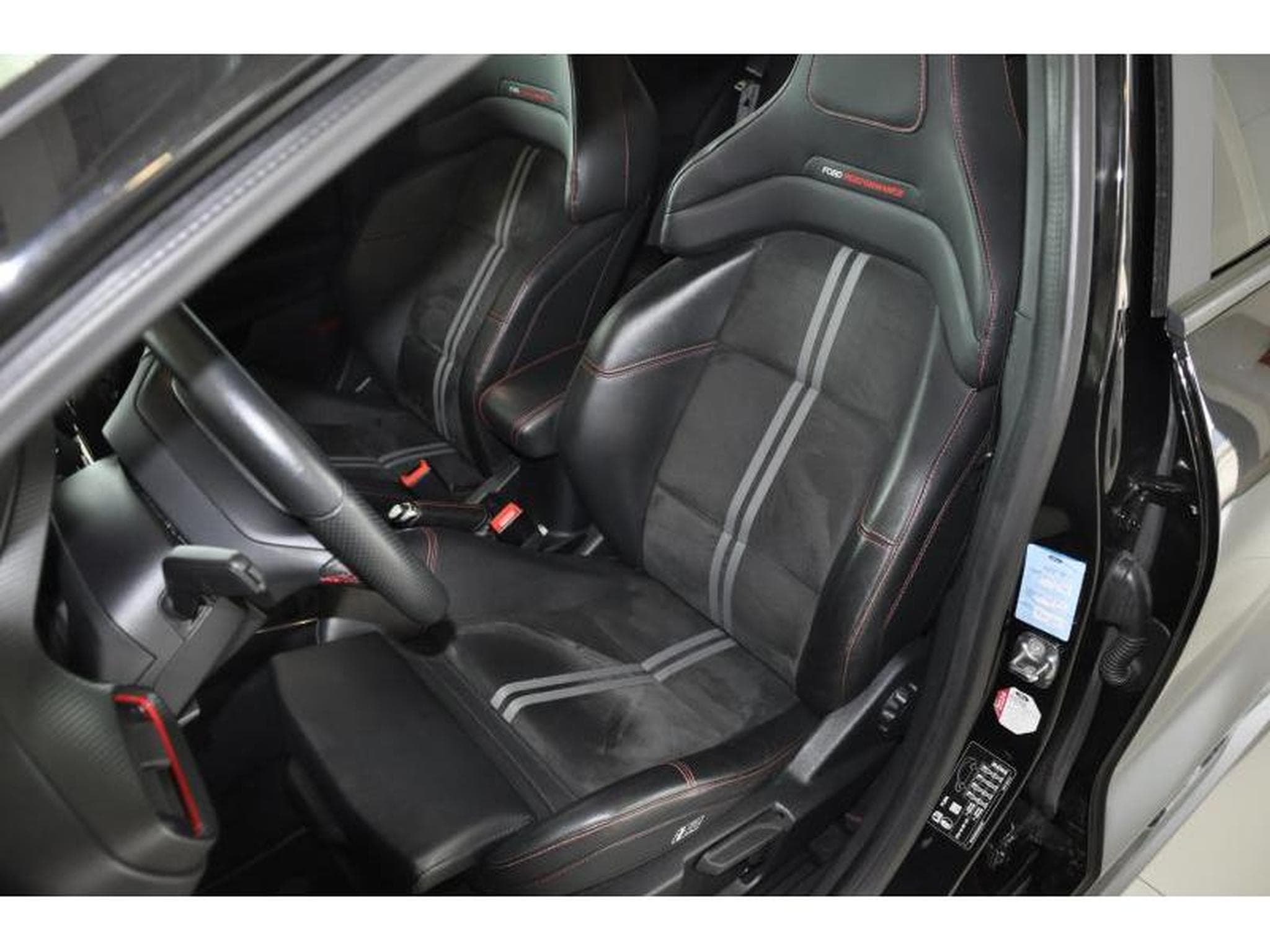 Ford Puma ST PERFORMANCE (2022) - Photo 10
