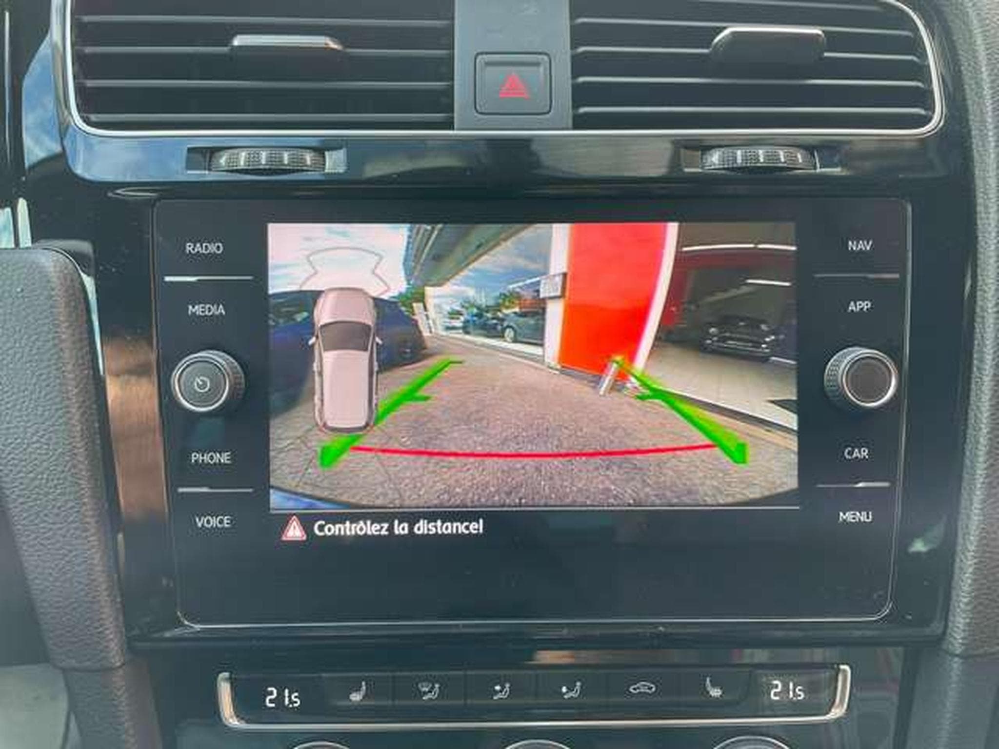 VW Golf 2.0 DSG Performance - GARANTIE JUSQU'A 36 MOIS (2019) - Foto 20