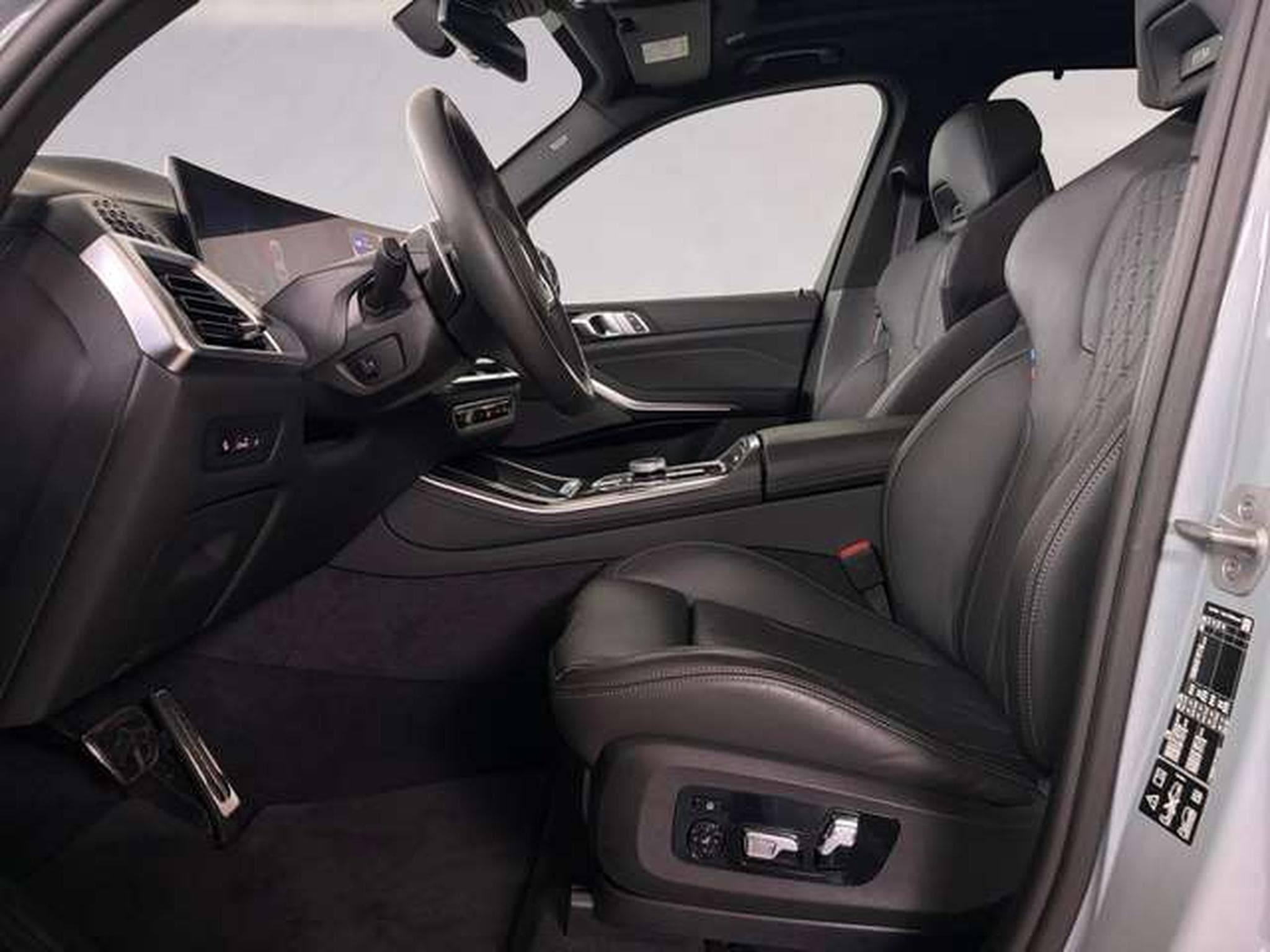 BMW X5 xDrive30d M Sportpaket (2025) - Foto 8