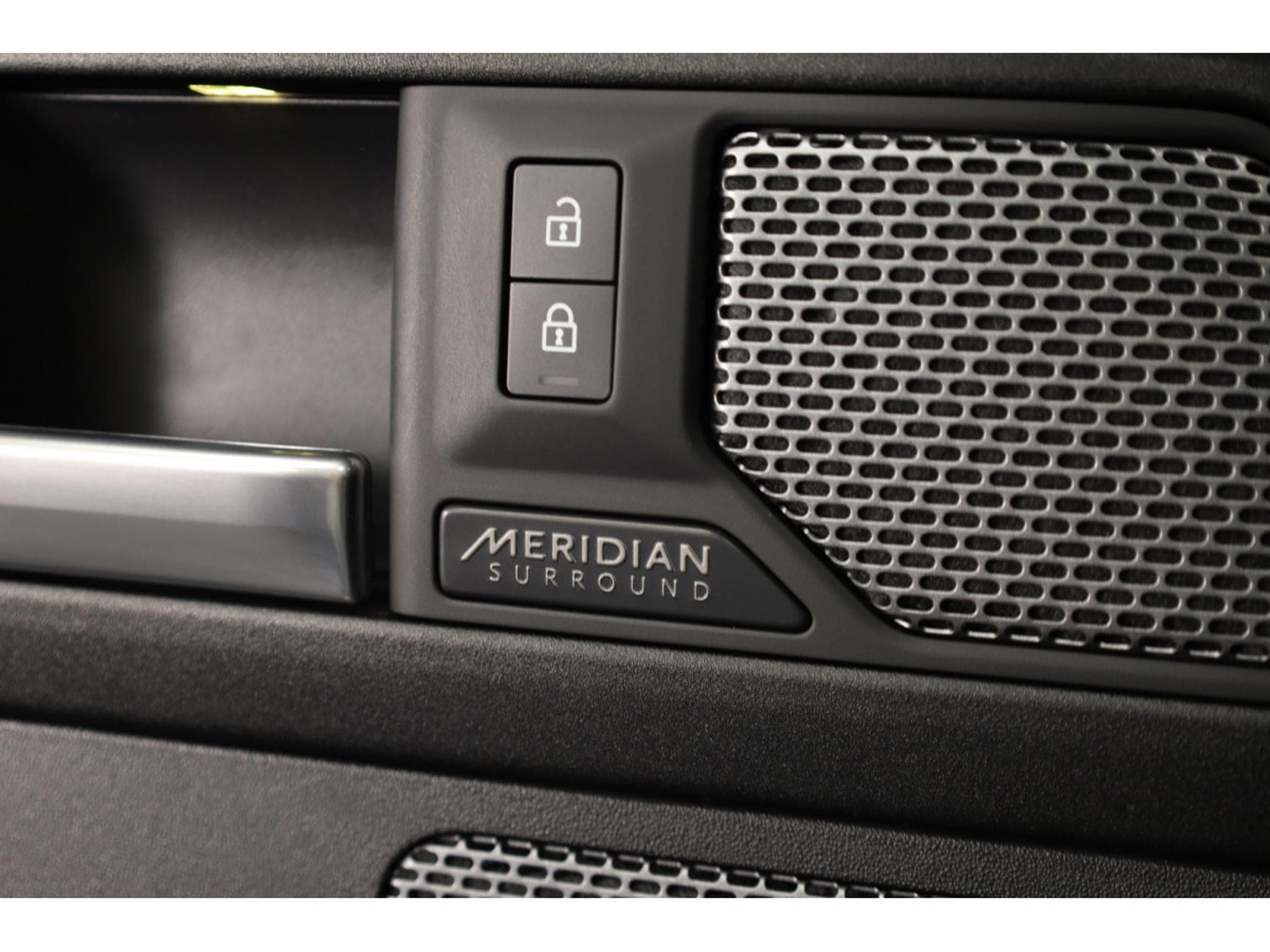 Land-Rover Defender P525 V8 CARPATHIAN EDITION (2022) - Photo 7