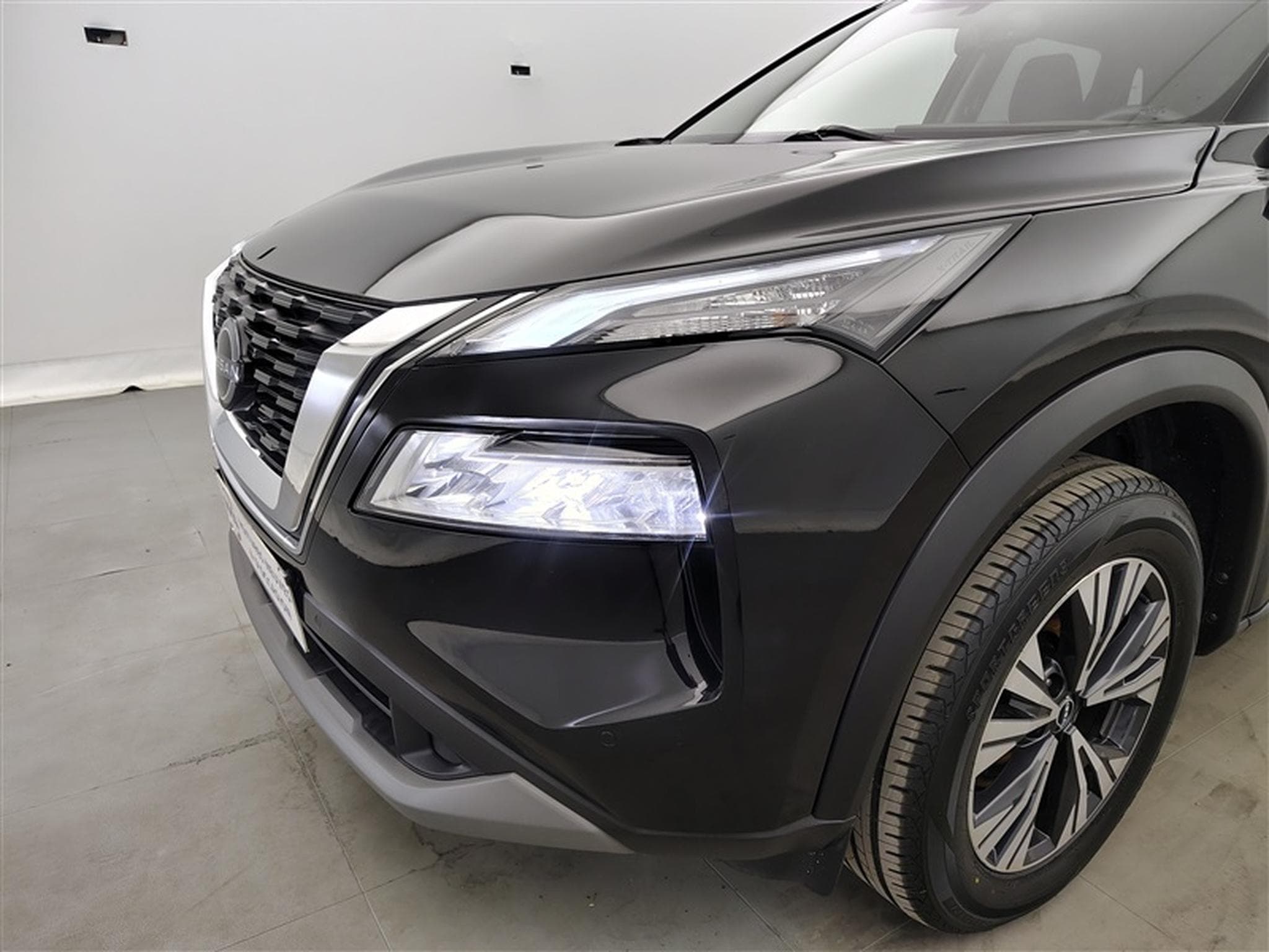 Nissan X-Trail 1.5 DIG-T 2WD N-Connecta 7pl.DCT NAVI / FULL LED (2023) - Photo 15
