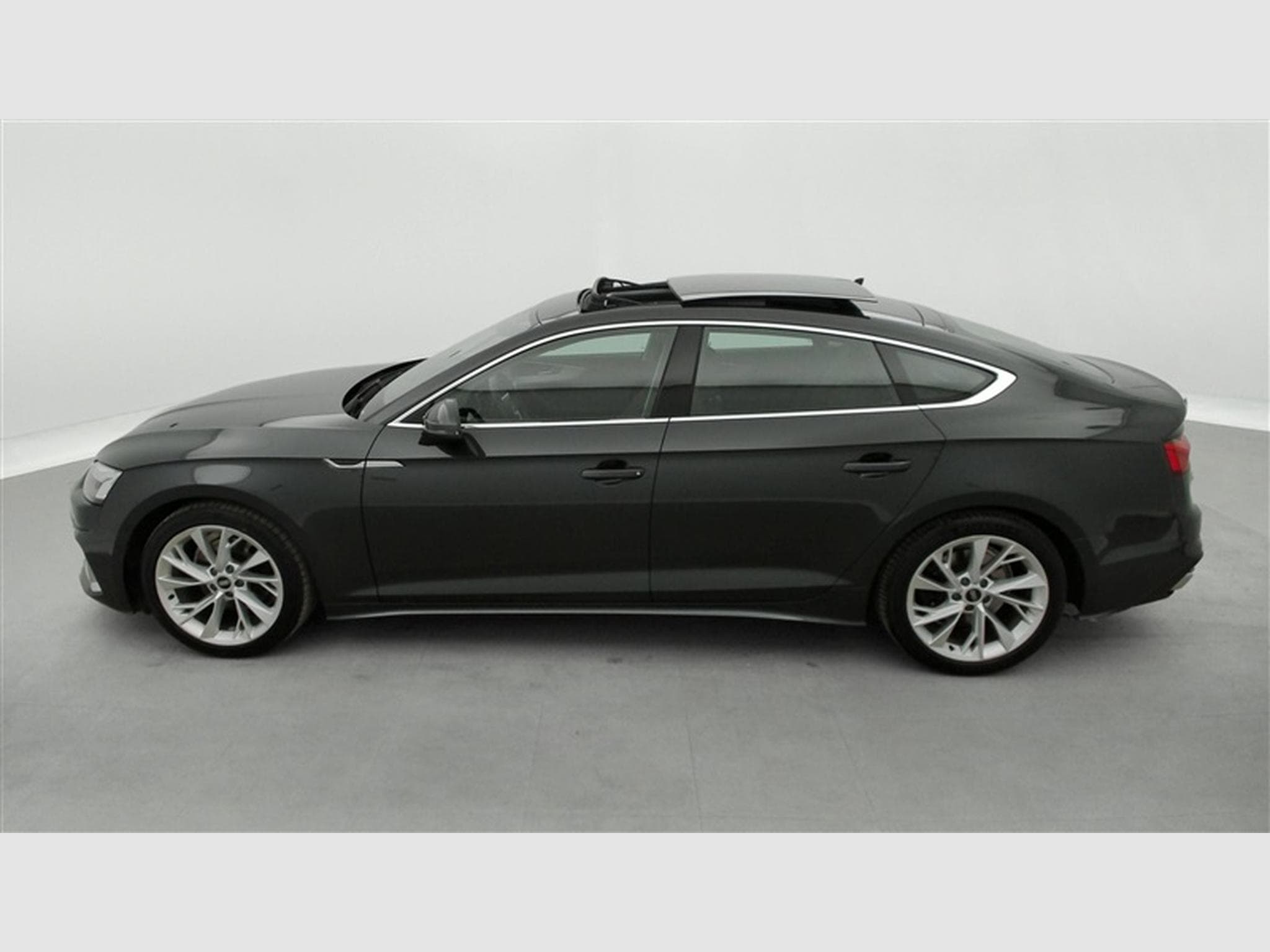 Audi A5 30 TDi Ed.Advanced S tr.CUIR/NAVI/FULL LED/JA18/PDC (2021) - Photo 3