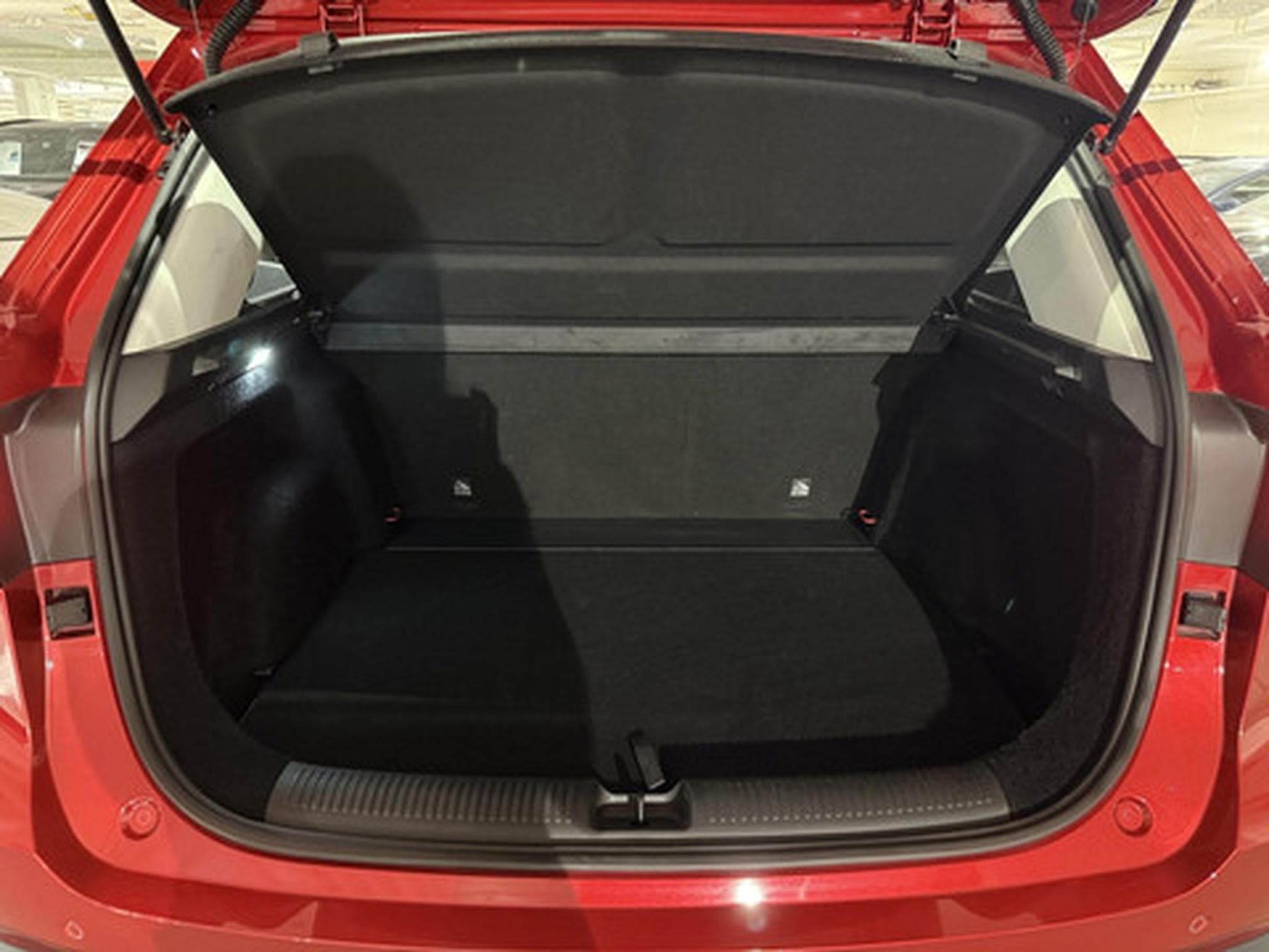 MG ZS MG Hybrid+ 1.5 Hybrid Luxury (2025) - Photo 12