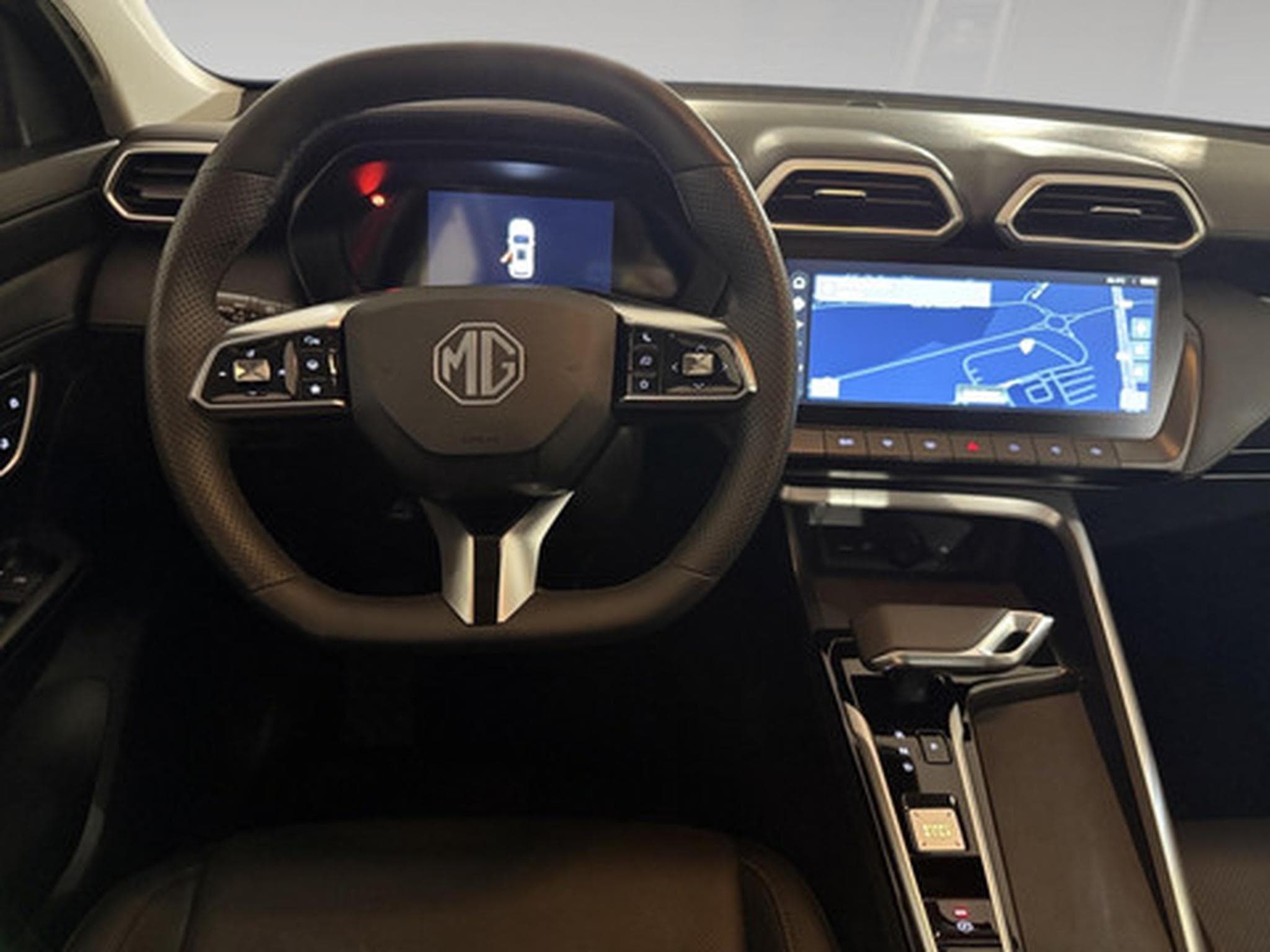 MG ZS MG Hybrid+ 1.5 Hybrid Luxury (2025) - Photo 6
