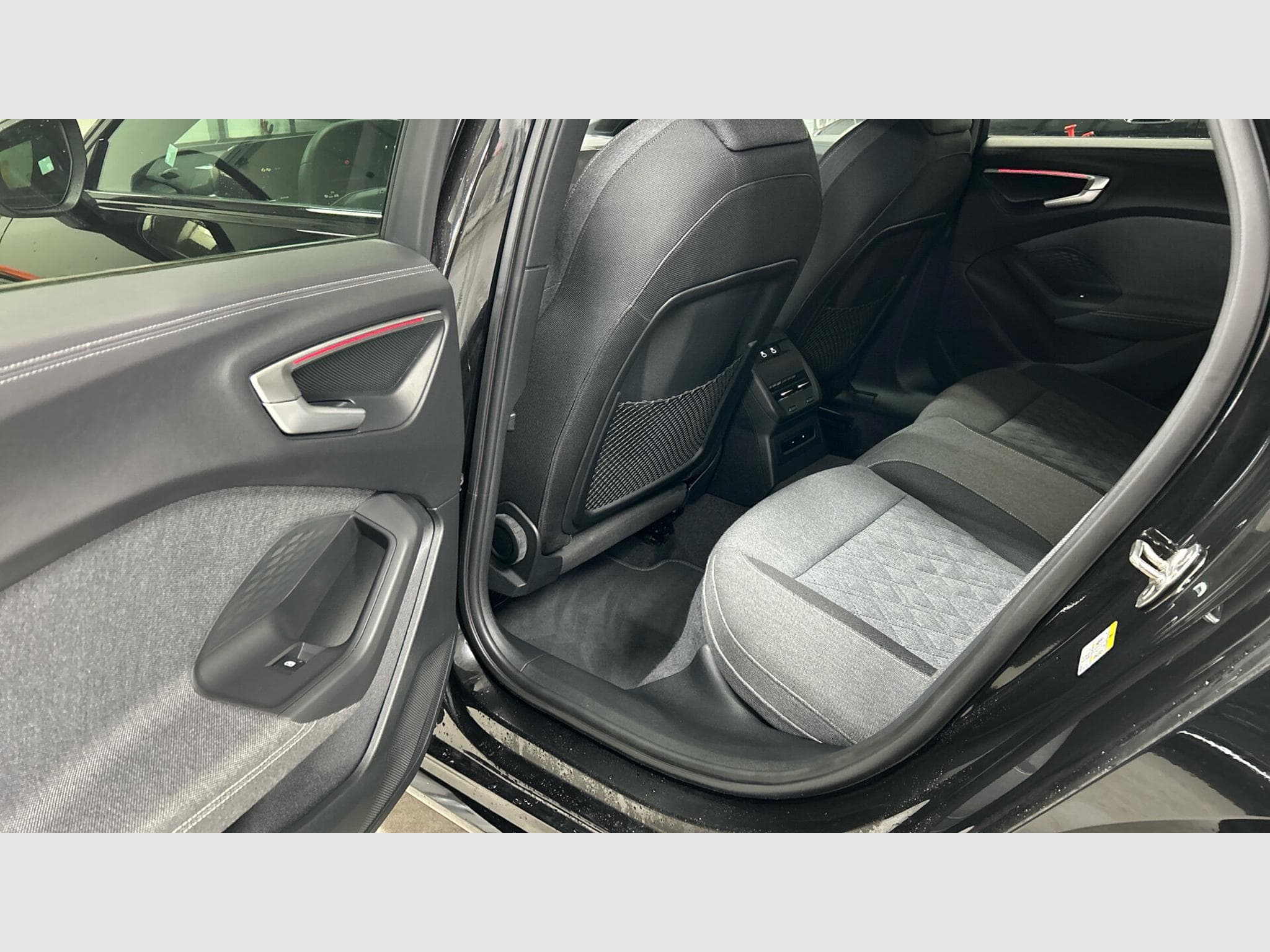Audi A5 AVANT TFSI 204cv S-line Plus CAMERA 360/NAVI/LED (2025) - Photo 12