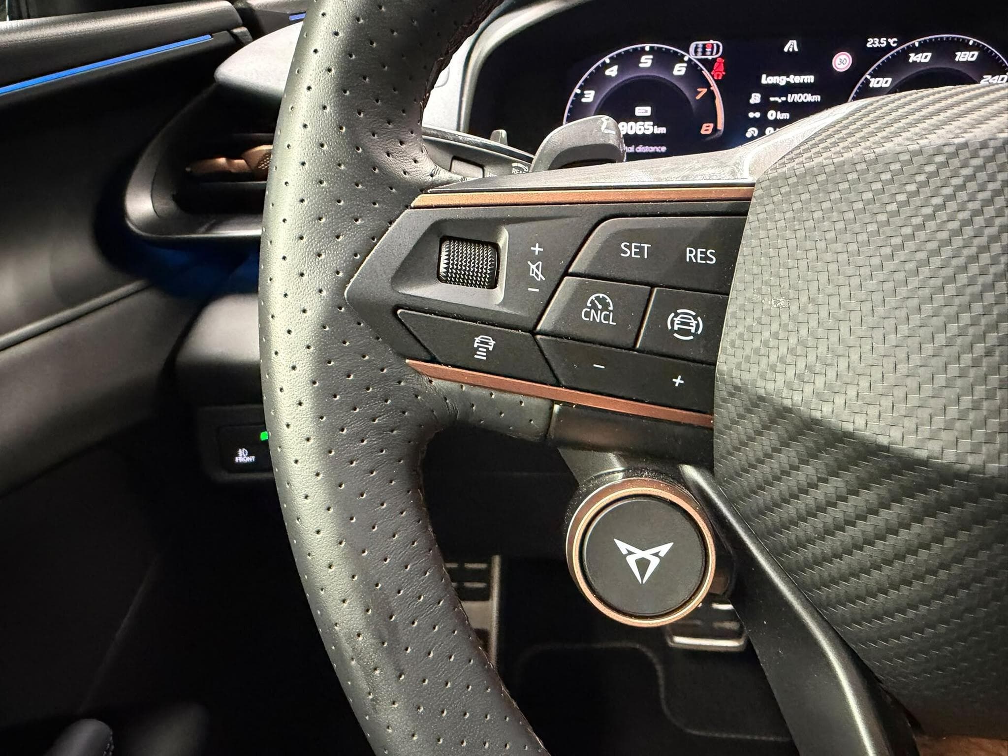 Cupra Terramar VZ 2.0 TSI 265cv 4x4 (2026) - Photo 12