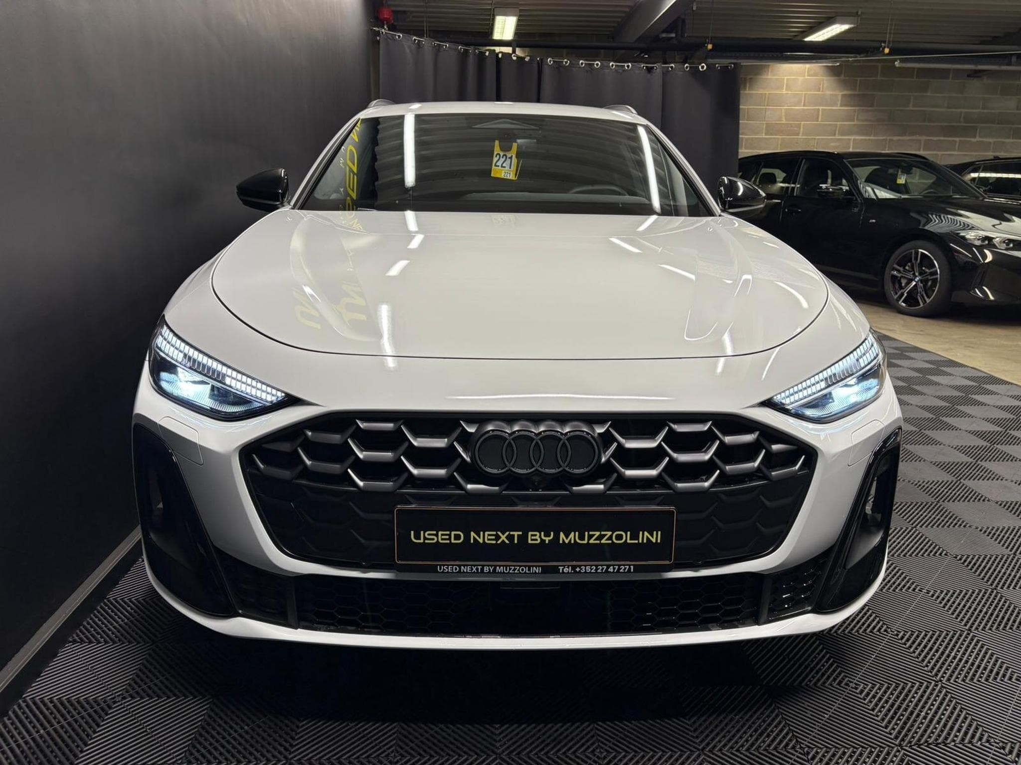 Audi A5 AVANT 40 tfsi 204cv S-Line Edition (2025) - Photo 3