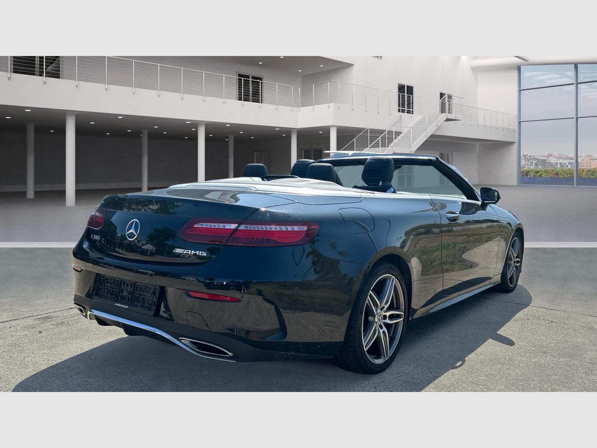 Mercedes E 300 2.0 E 300 Cabriolet AMG-Line (2017) - Photo 3