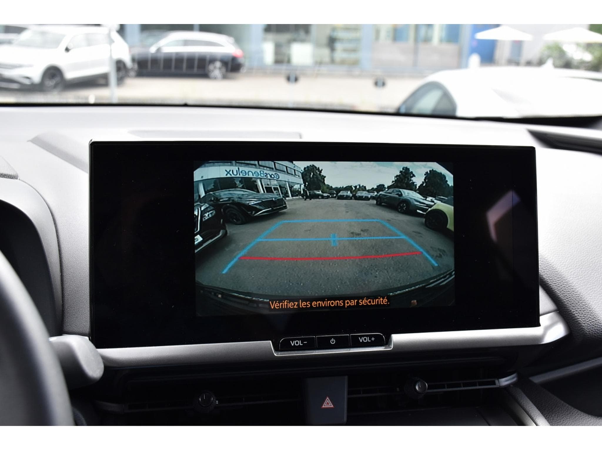 Toyota C-HR 1.8i VVT-i Hybrid Dynamic Plus ACC LANE SIDE GPS CAM 1° MAIN (2025) - Foto 13