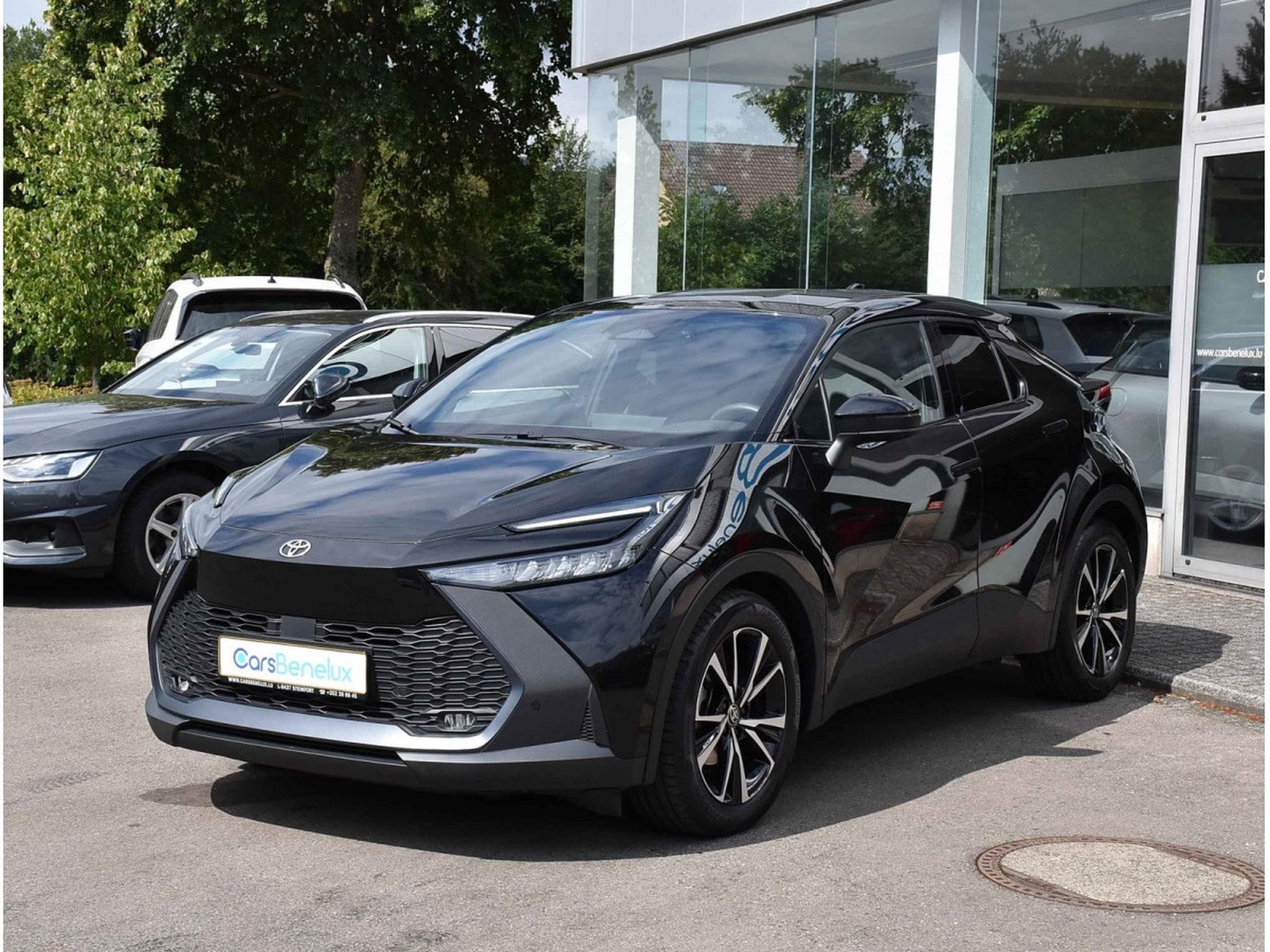 Toyota C-HR 1.8i VVT-i Hybrid Dynamic Plus ACC LANE SIDE GPS CAM 1° MAIN (2025) - Foto 2