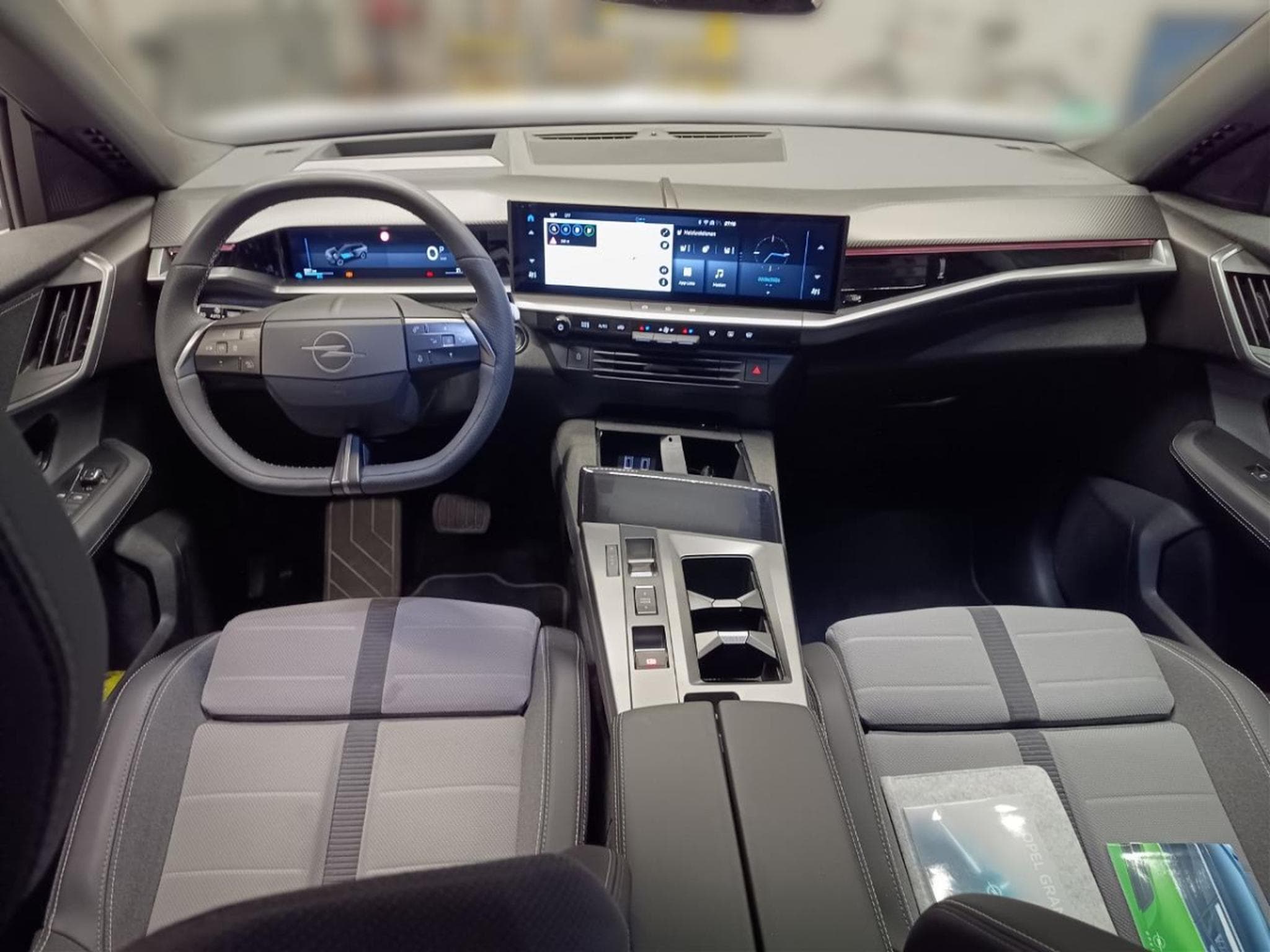 Opel Grandland GS-Line (2025) - Photo 8