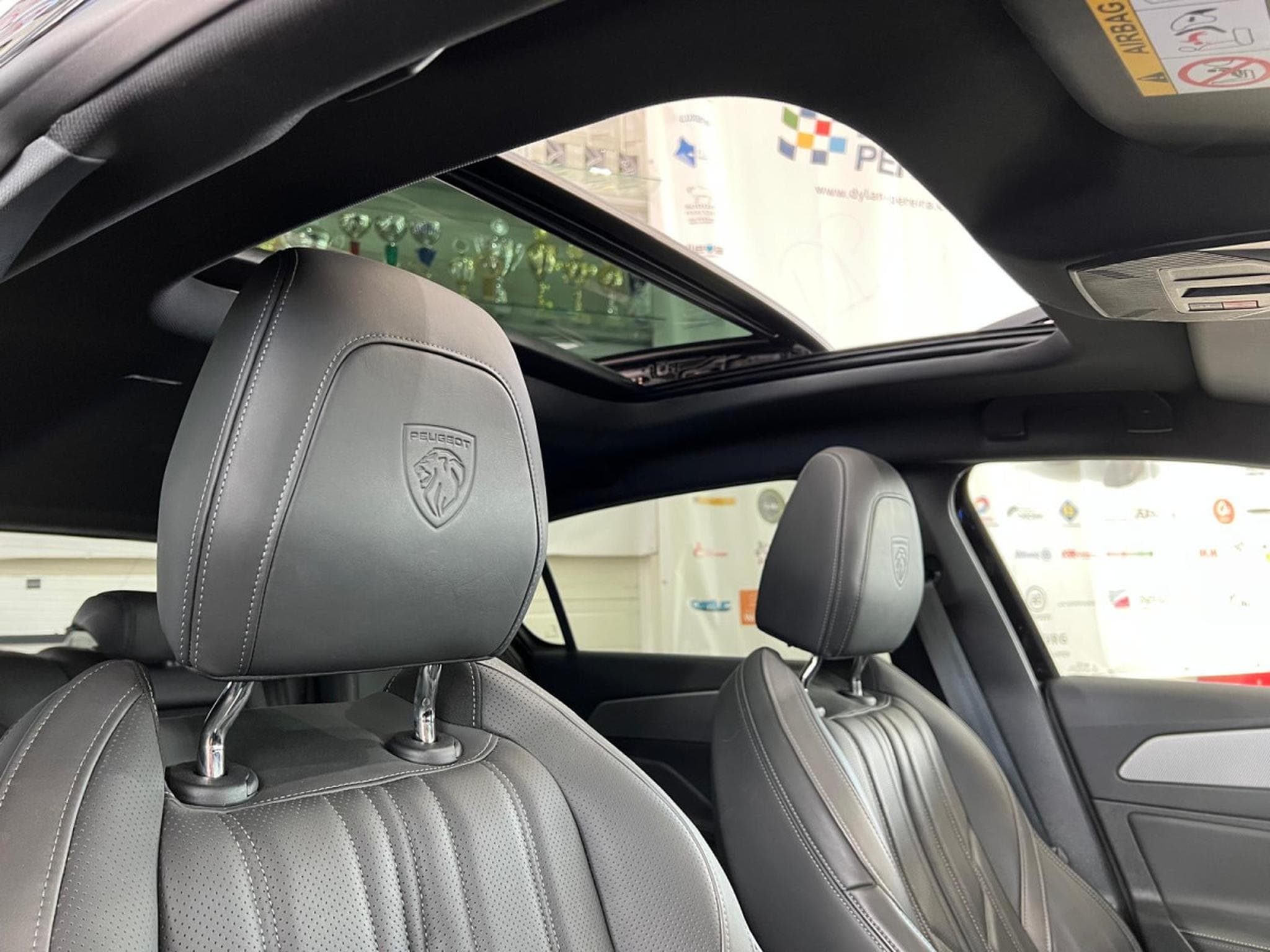 Peugeot 308 GT Pack ,1.6 Plug-Hybrid 225 e-EAT8, CAMERA 360°,CUIR, NAVI, (2022) - Foto 7