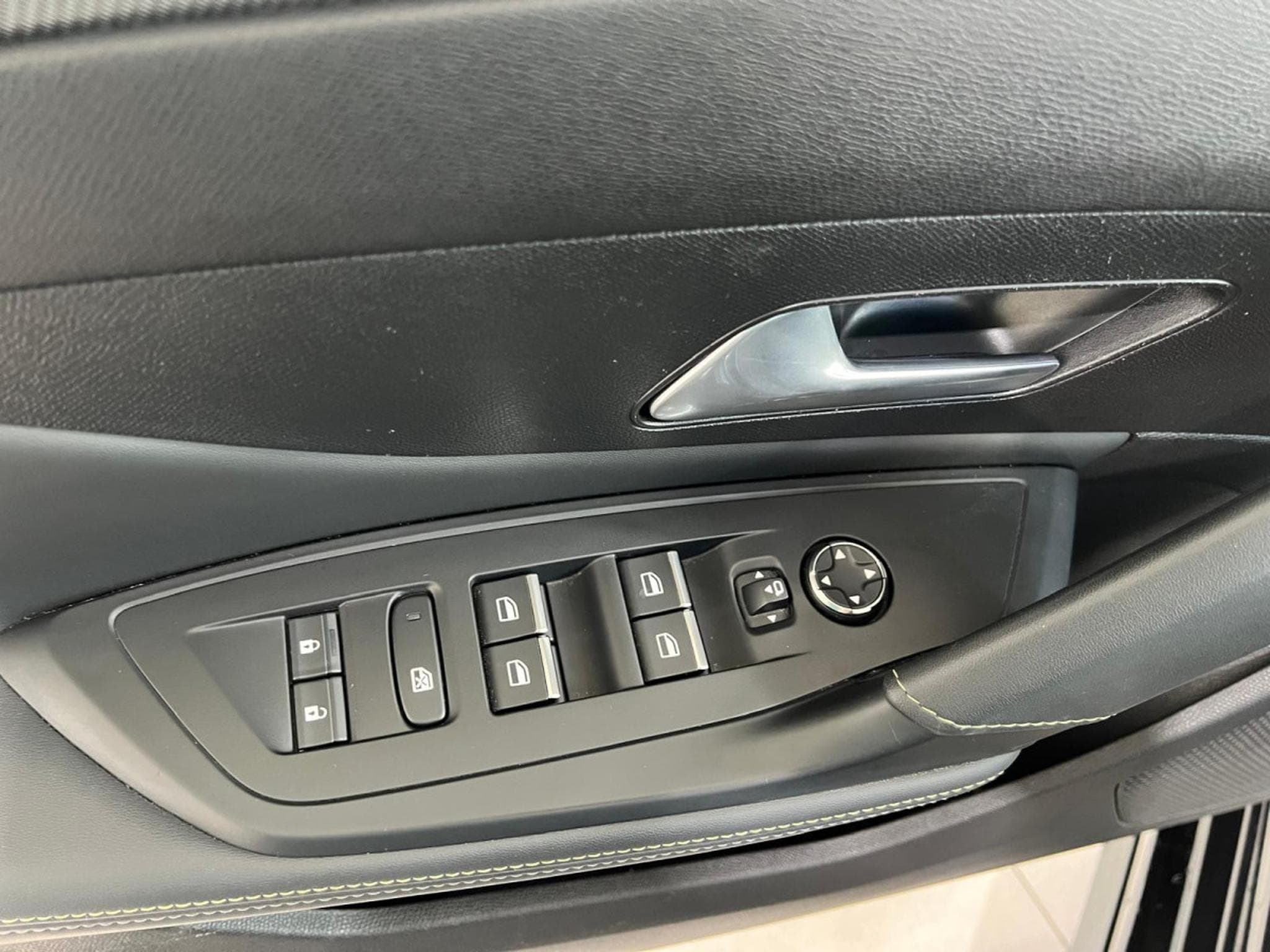 Peugeot 308 GT Pack ,1.6 Plug-Hybrid 225 e-EAT8, CAMERA 360°,CUIR, NAVI, (2022) - Foto 9