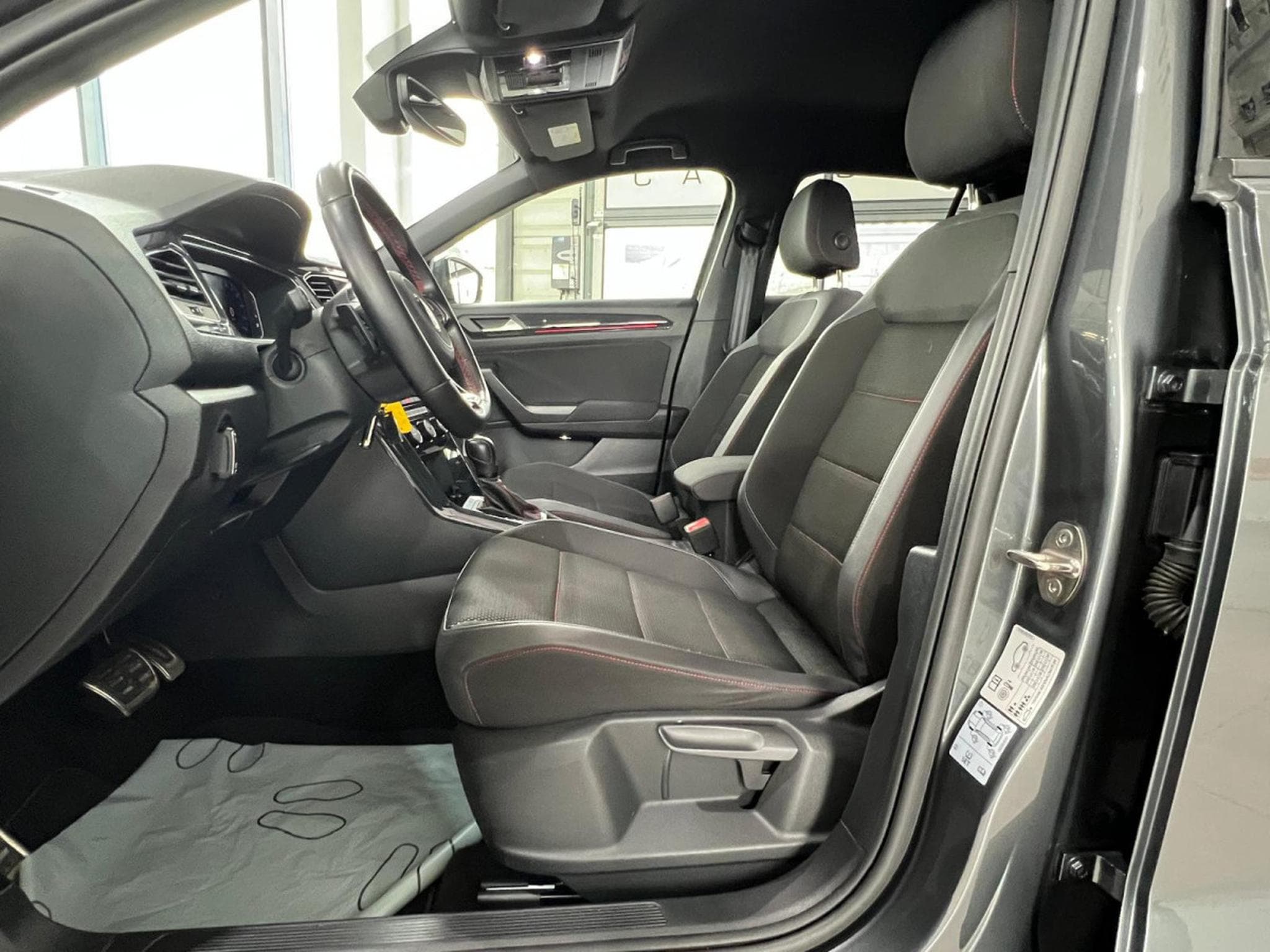 VW T-Roc 1.5 TSI 150 DSG STYLE,VIRTUAL, KAMERA,NAVI, CARPLAY, LED, CU (2021) - Foto 10