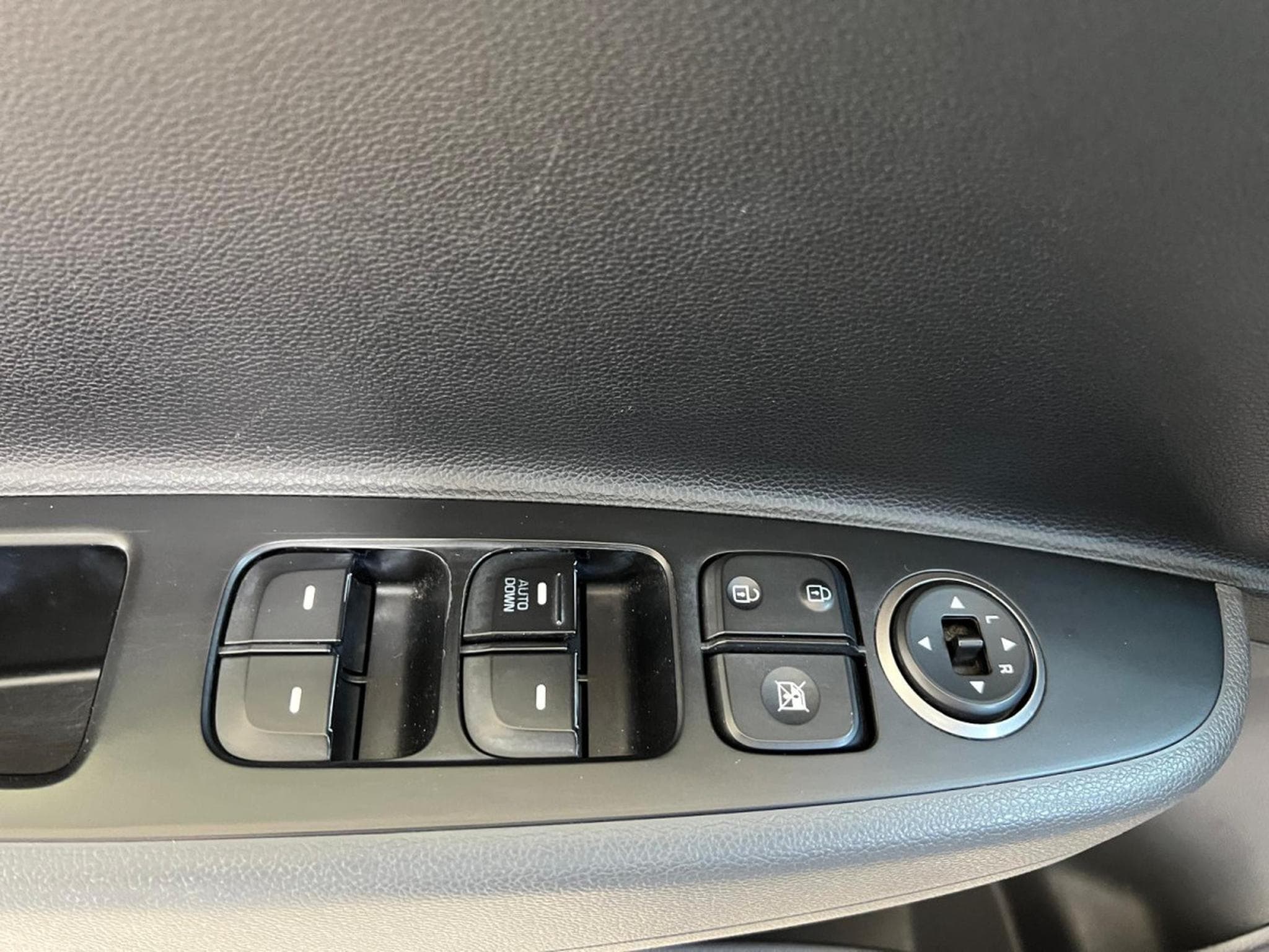 Hyundai i10 1.0  CLIMA, NAVI, BLUETOOTH, ALU, GARANTIE (2018) - Foto 10