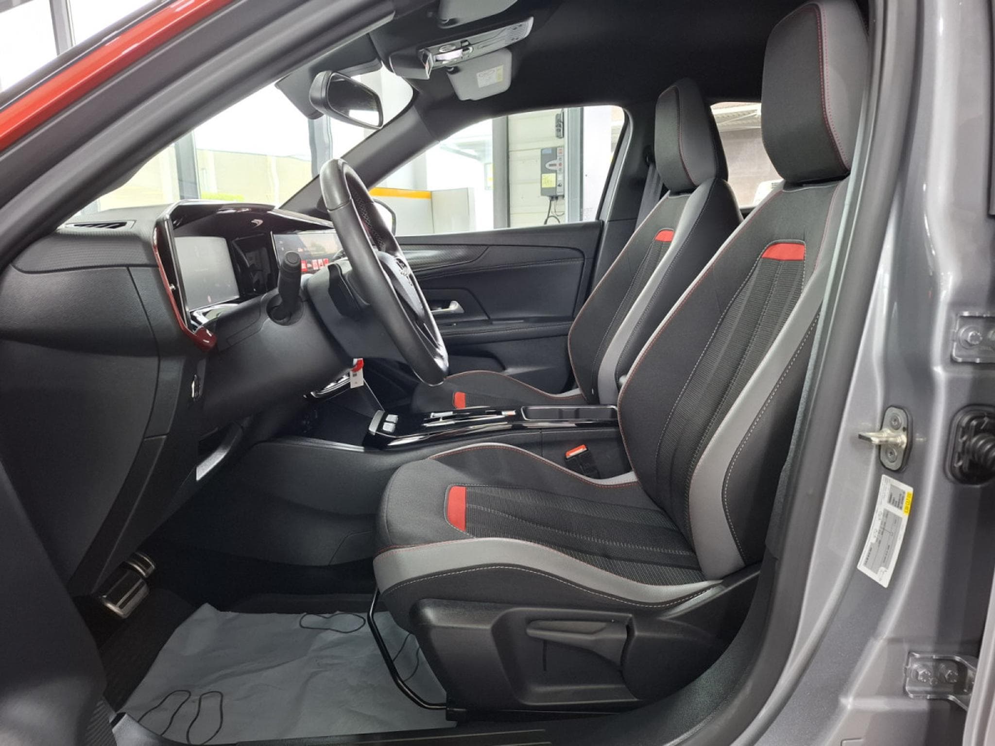 Opel Mokka GS LINE 130 AT8,1 HAND, NAVI , LED, CAMERA, CUIR, CARBON (2022) - Foto 11