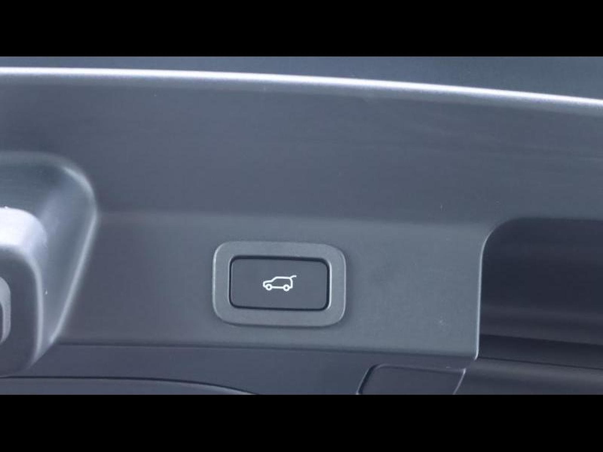 Jaguar F-Pace SVR 5.0 P550 Auto (2021) - Foto 33
