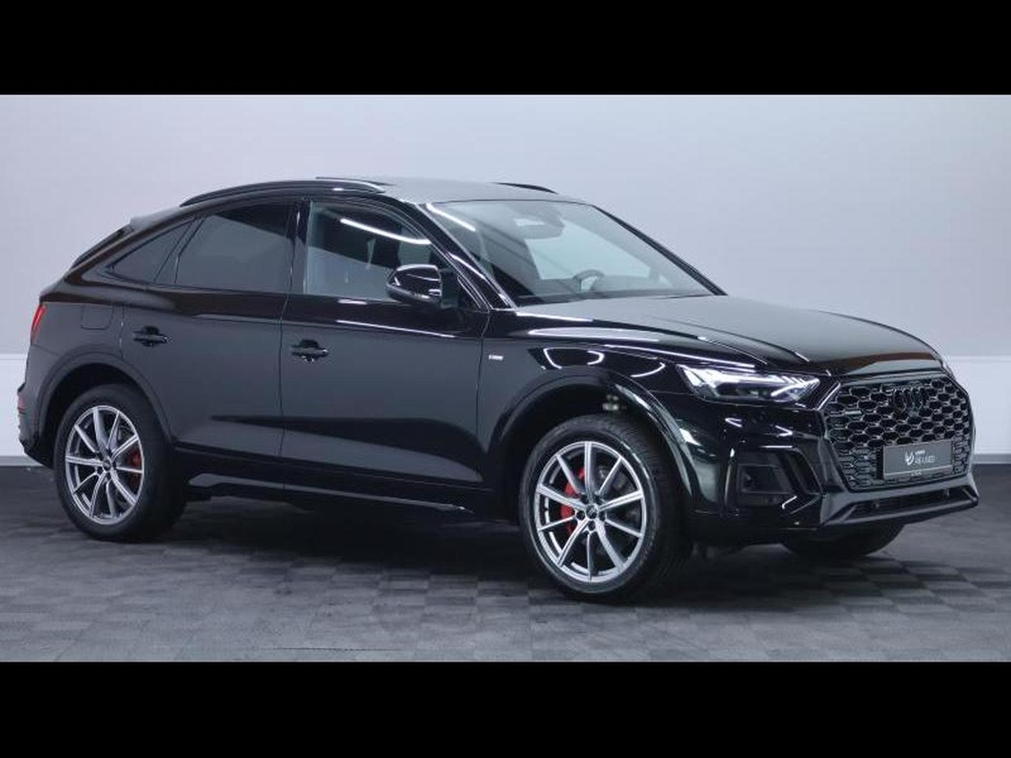 Audi Q5 Sportback 55 eTFSI 367 Quattro (2023) - Foto 3