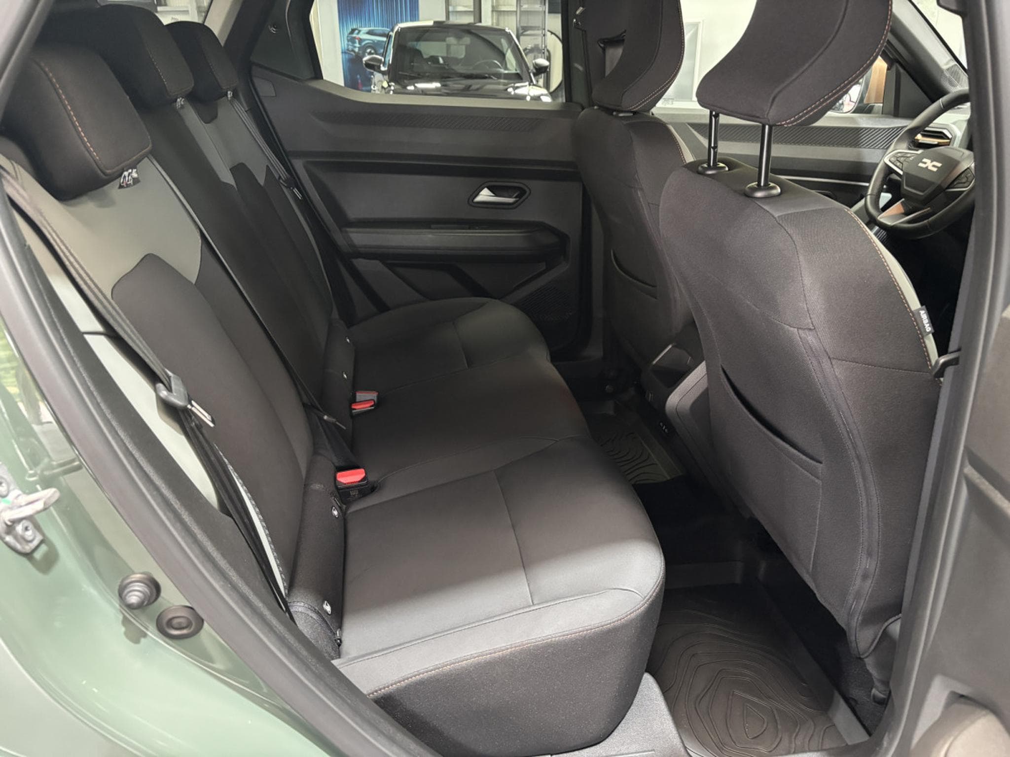 Dacia Duster 1.2 Hybrid 4WD (2025) - Foto 13