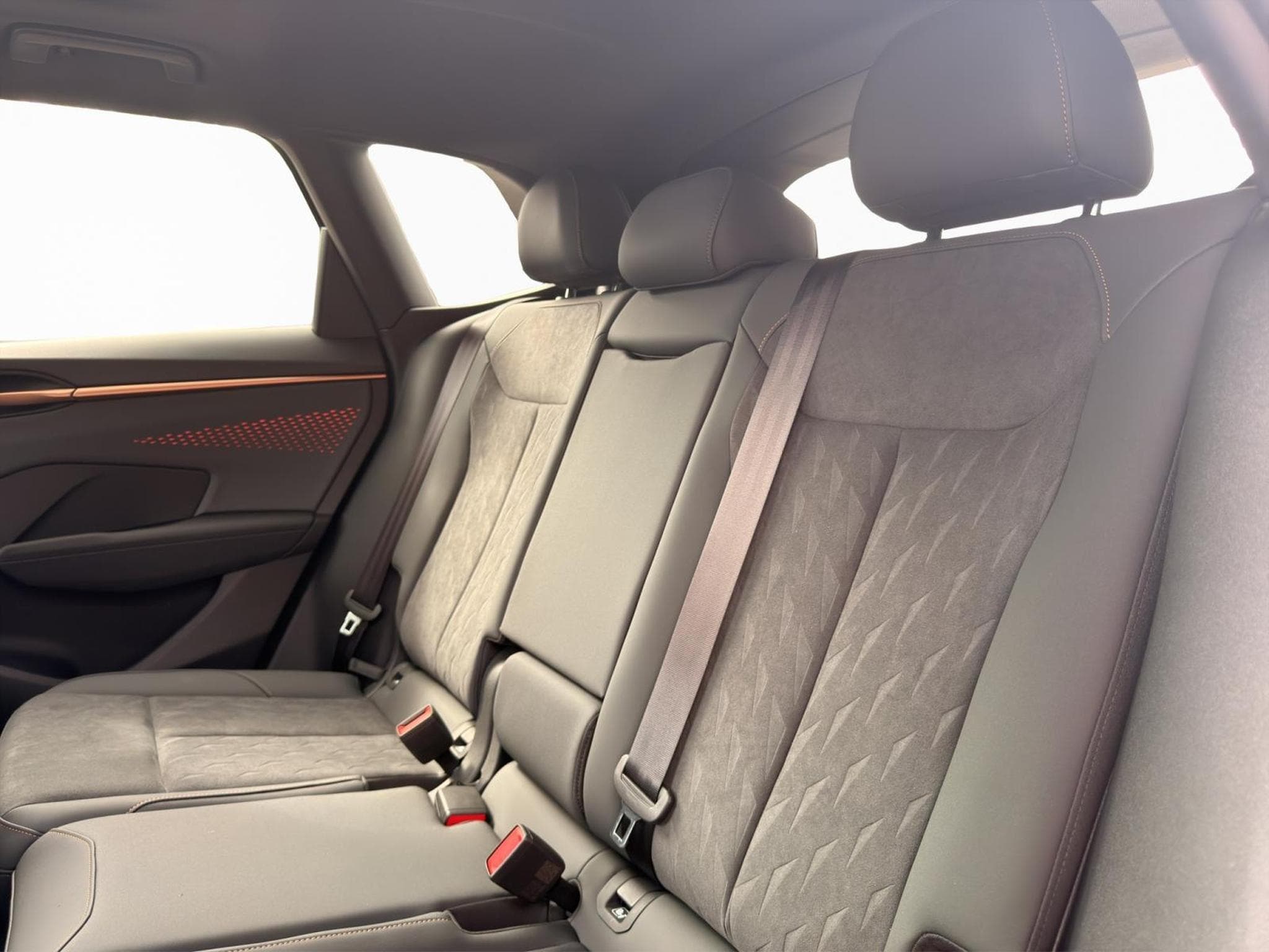 Cupra Terramar 1.5 eTSI DSG (2026) - Photo 11