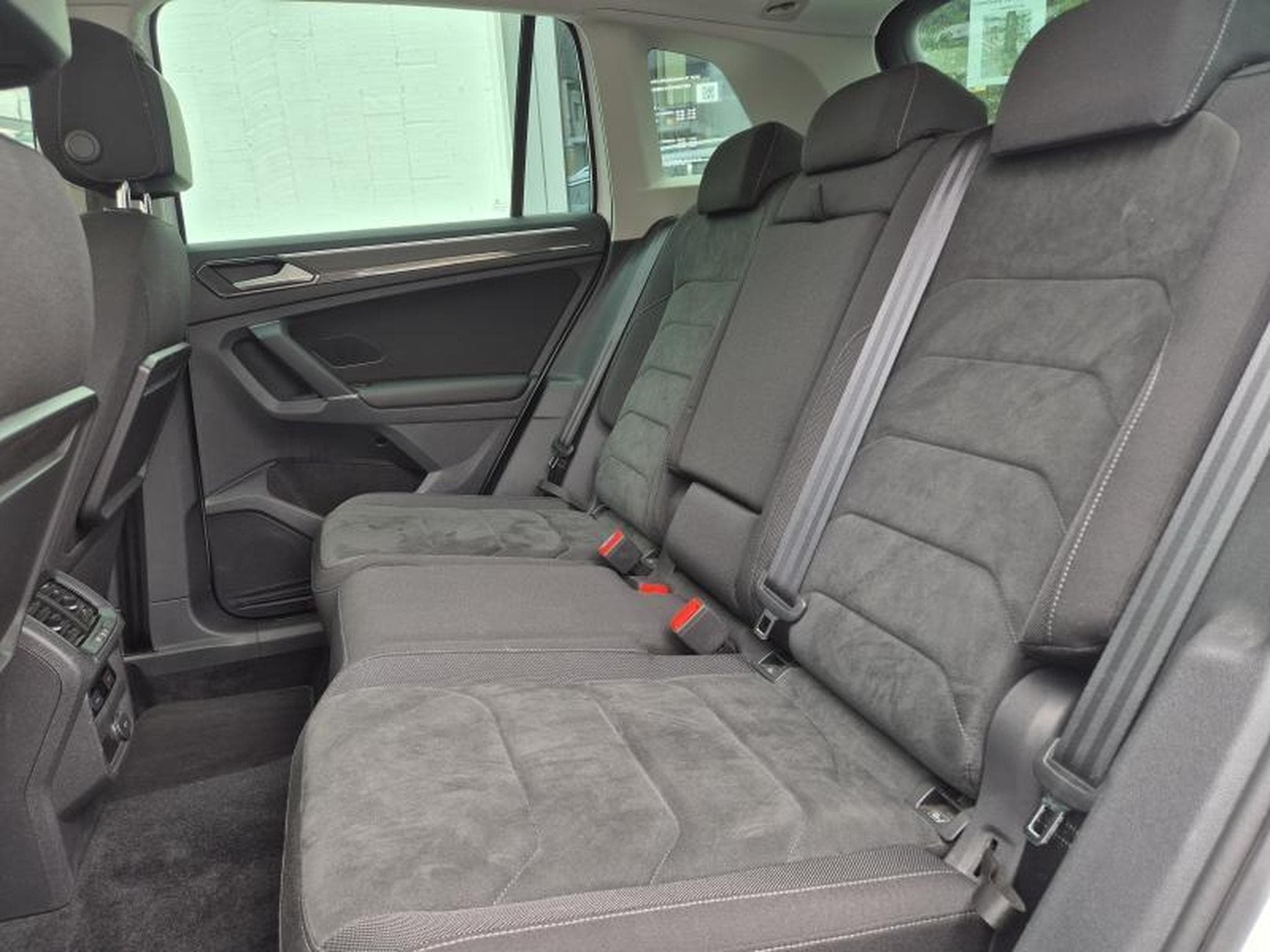 VW Tiguan Highline (2017) - Photo 13